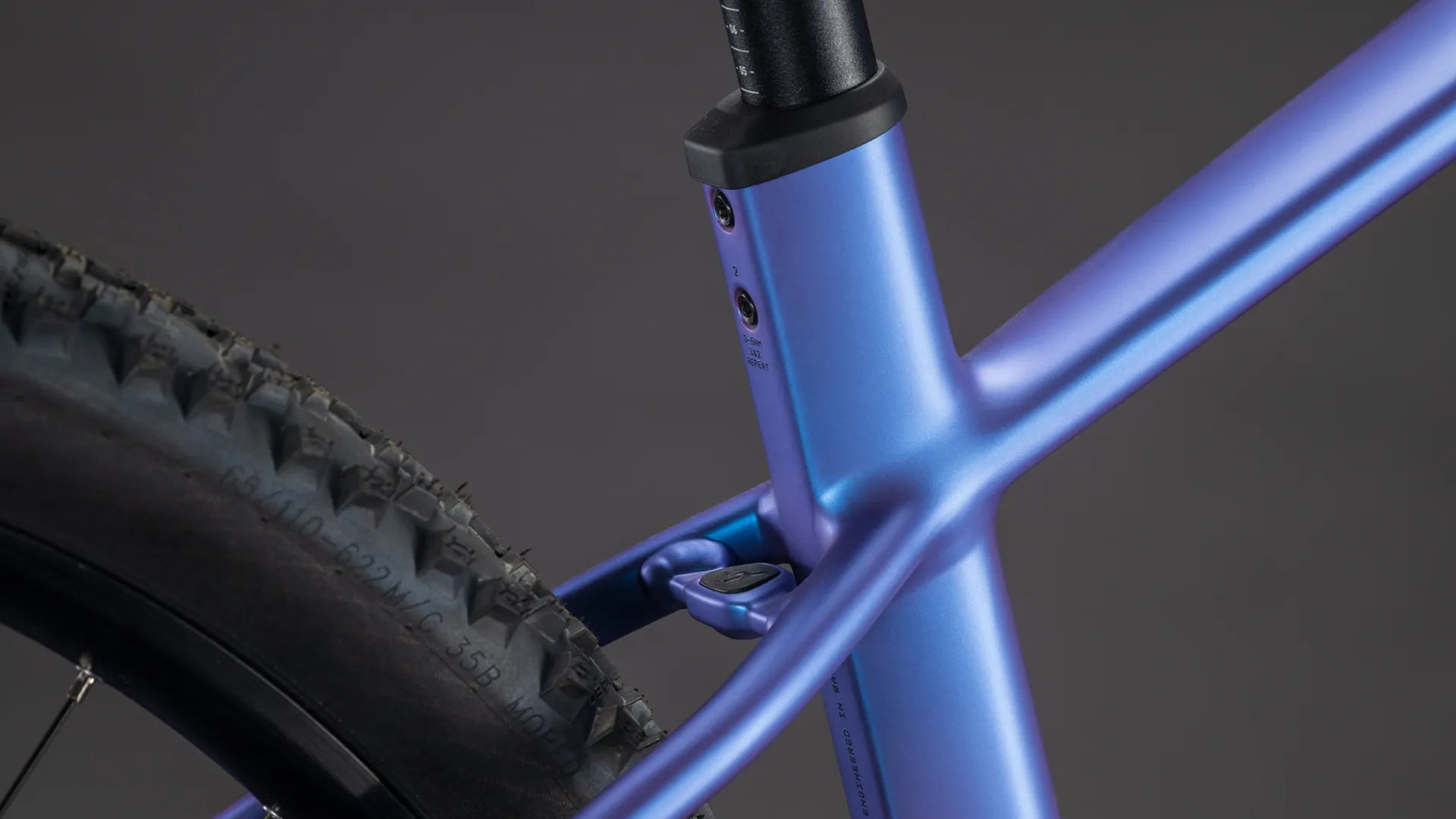 Cube Reaction Hybrid ONE 800 blueiris´n´reflect 2026