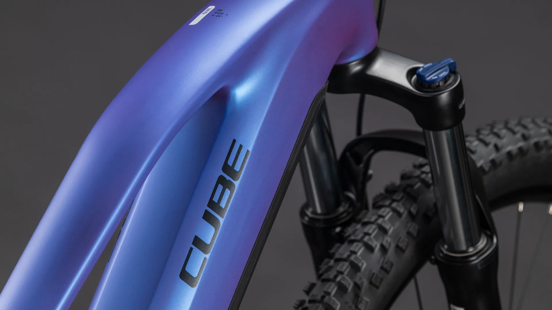Cube Reaction Hybrid ONE 800 blueiris´n´reflect Trapeze 2026