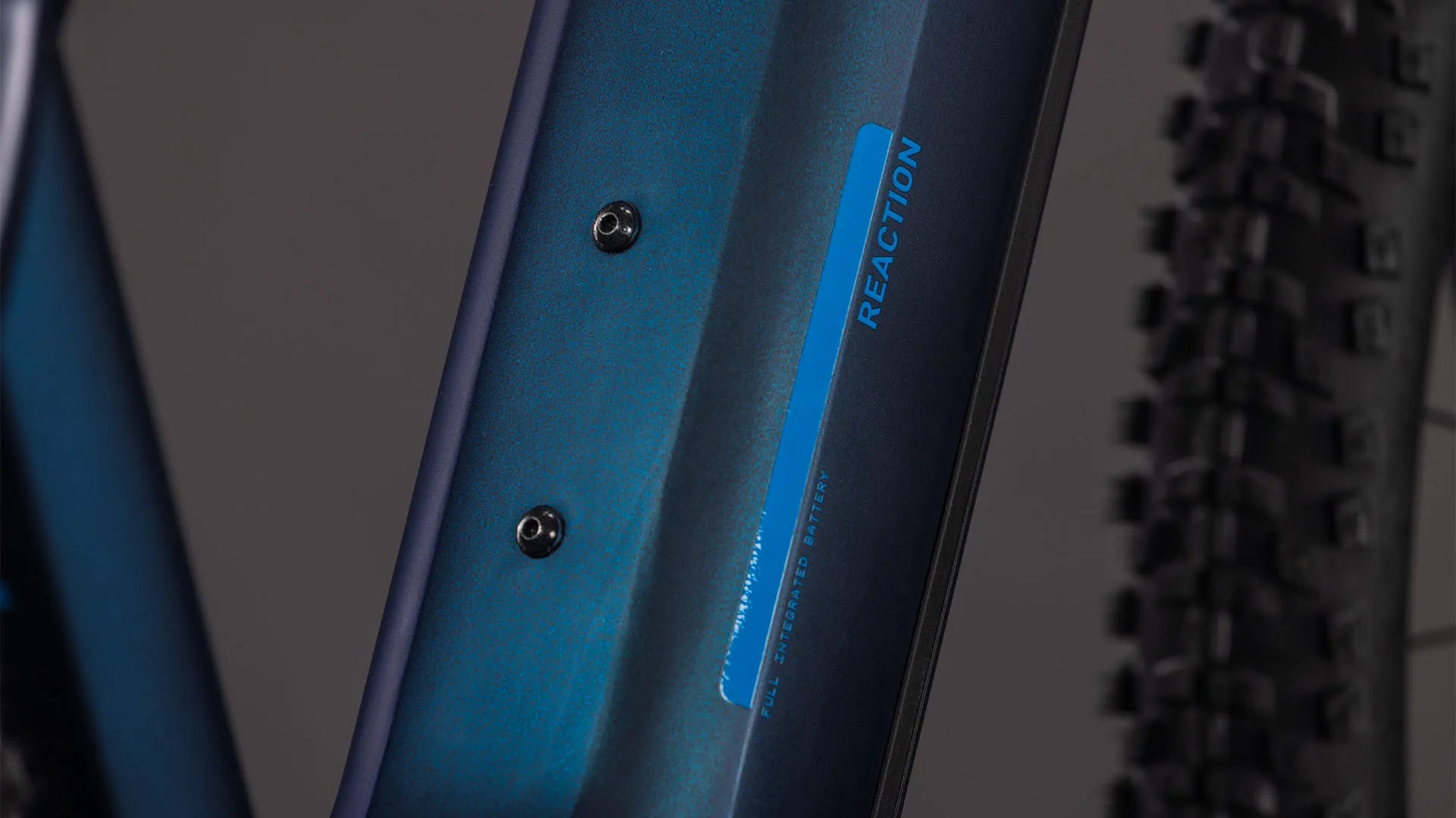 Cube Reaction Hybrid Pro 800 nebular´n´dazzle 2026