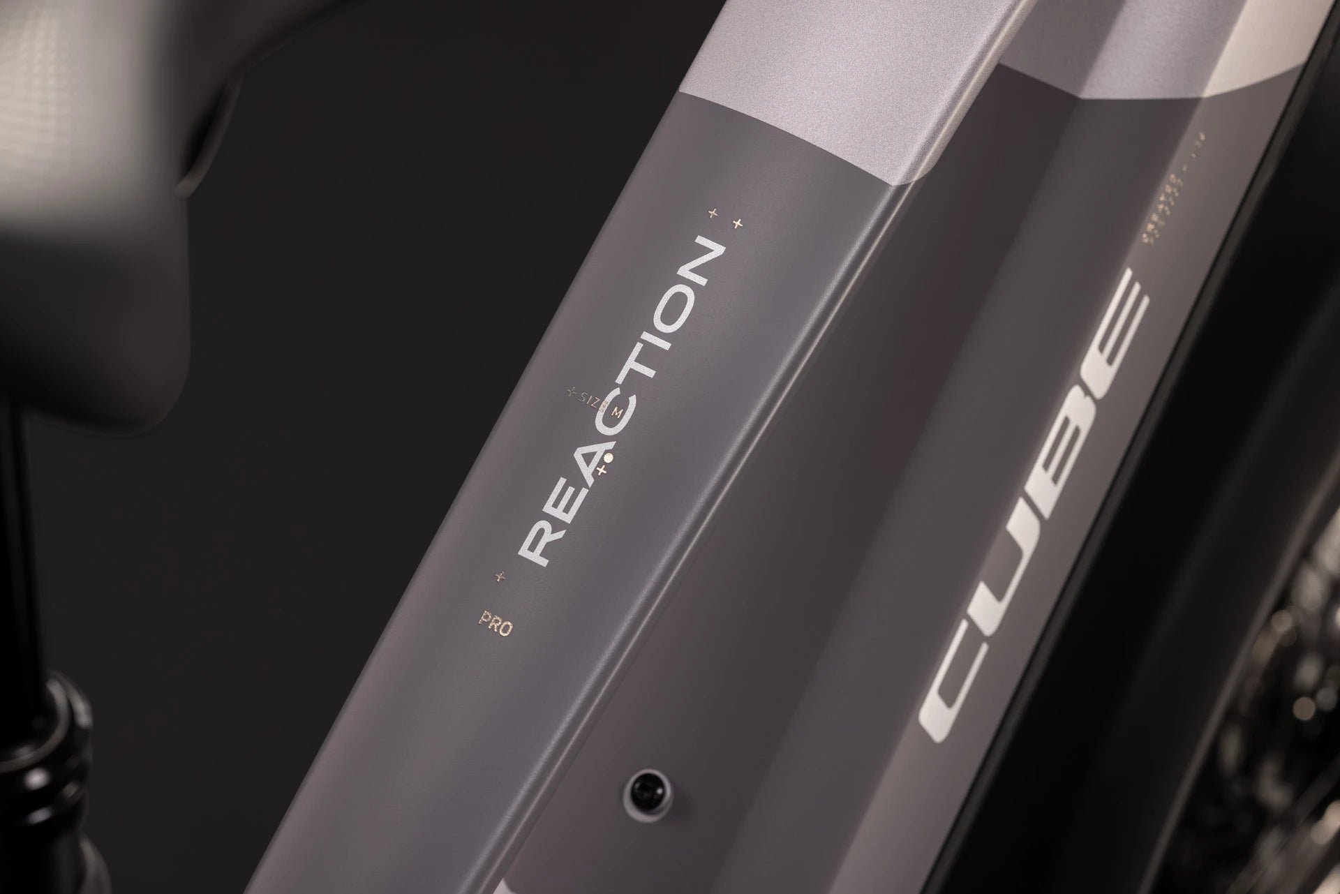 Cube Reaction Hybrid Pro 800 FE lilacbreeze´n´prizm Trapeze 2027