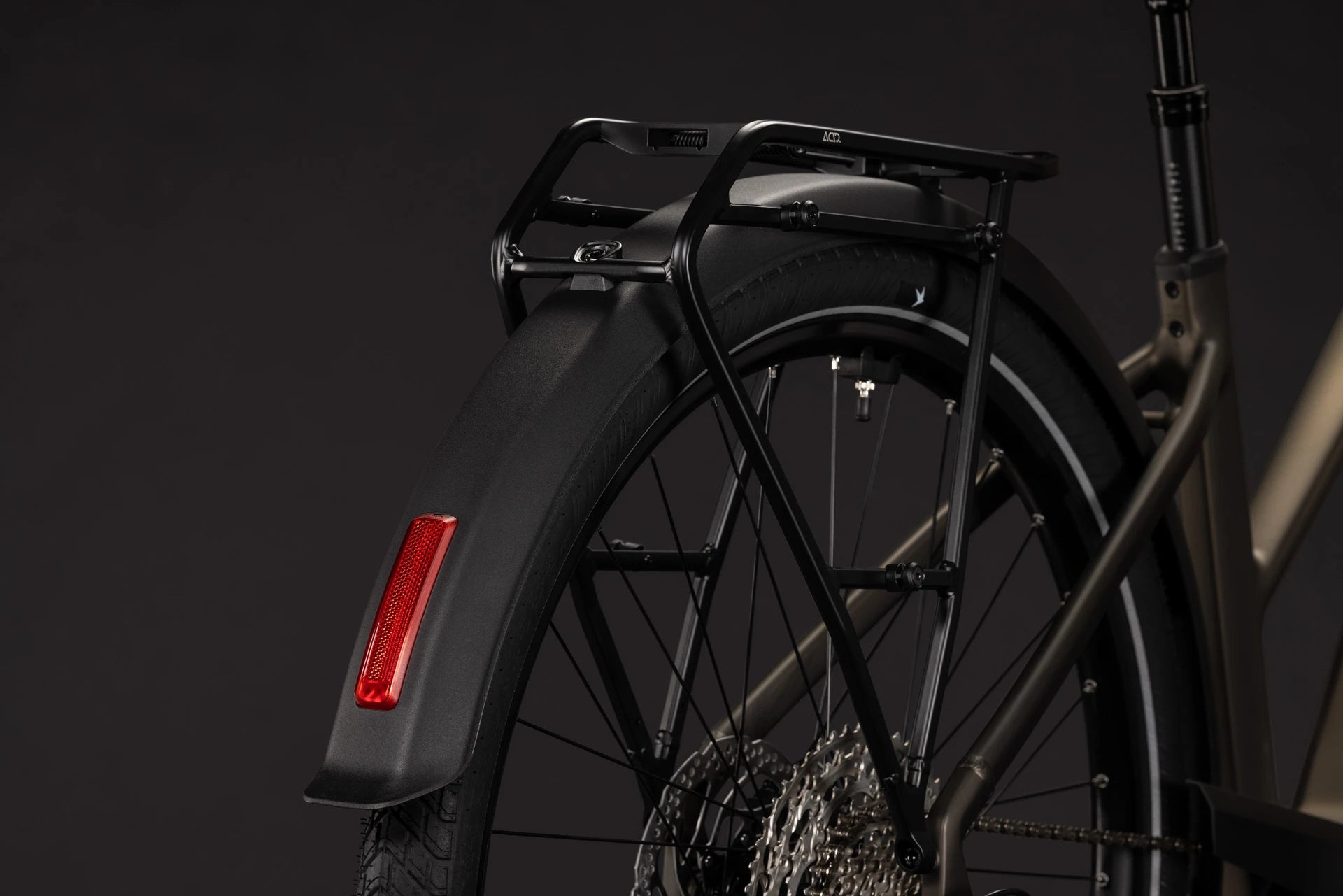 Cube Touring Hybrid Pro 800 metallicumbra´n´black Trapeze 2027