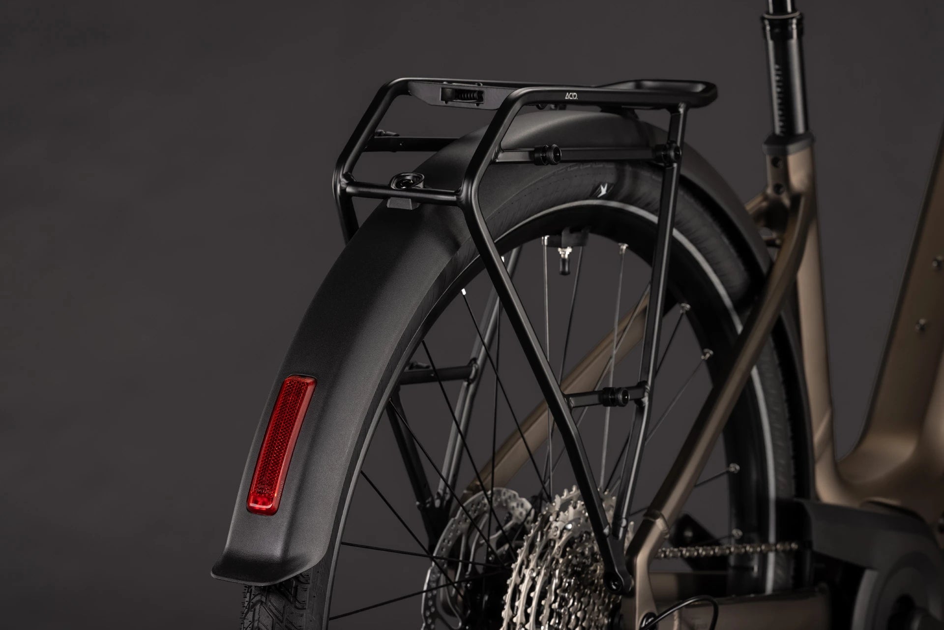 Cube Touring Hybrid Pro 800 metallicumbra´n´black EE 2027