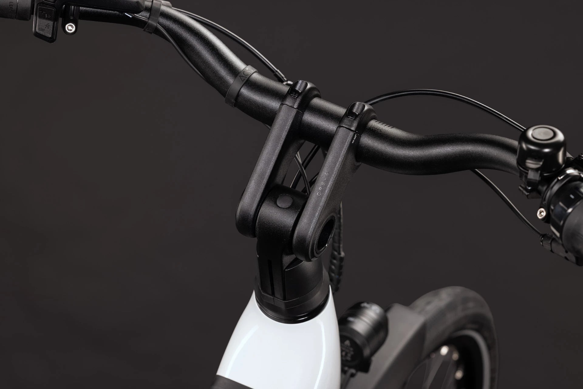 Cube Supreme RT Hybrid Comfort EX 600 metallicwhite´n´reflex EE 2027
