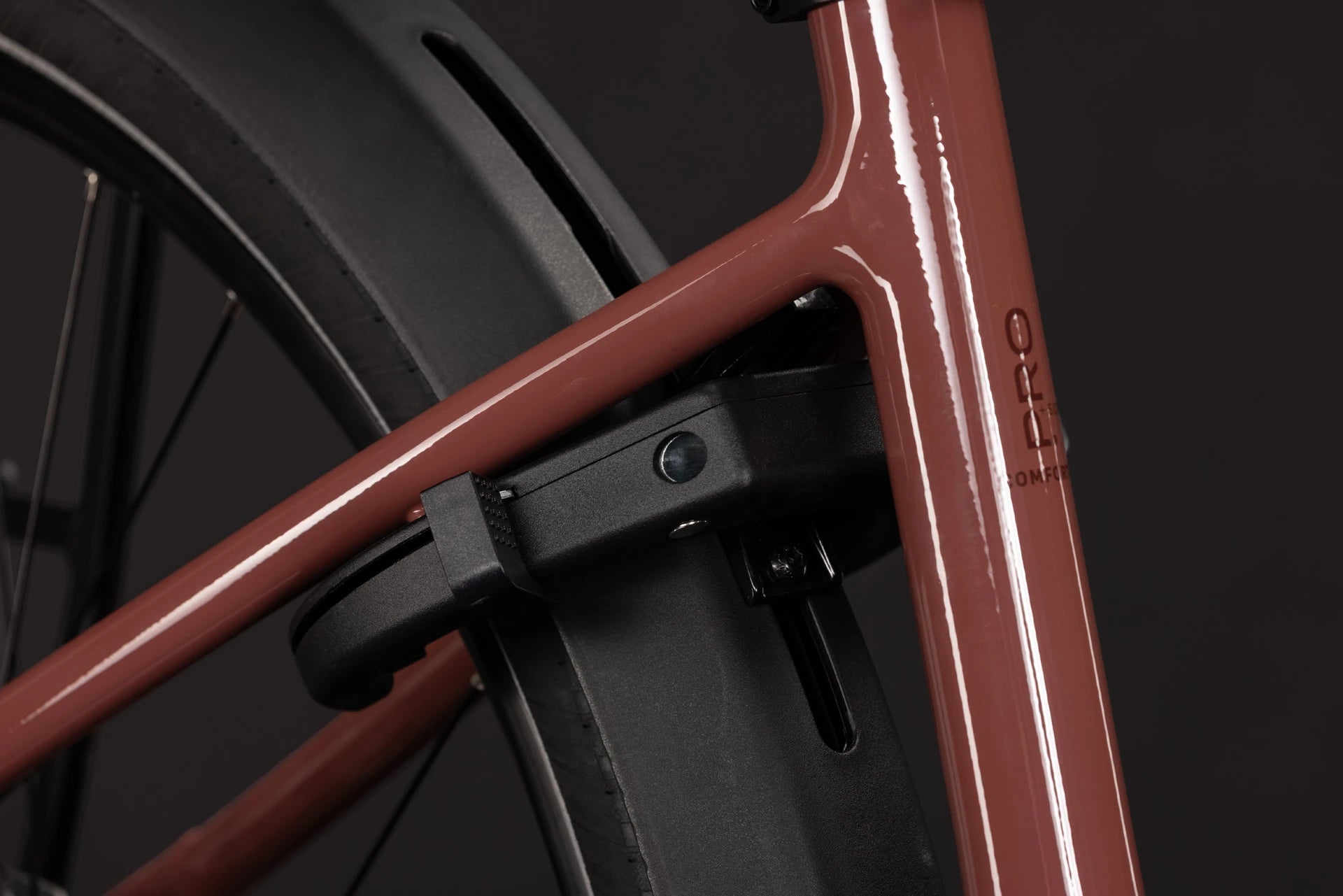 Cube Supreme Hybrid Comfort Pro 600 burgundy´n´claret EE 2027