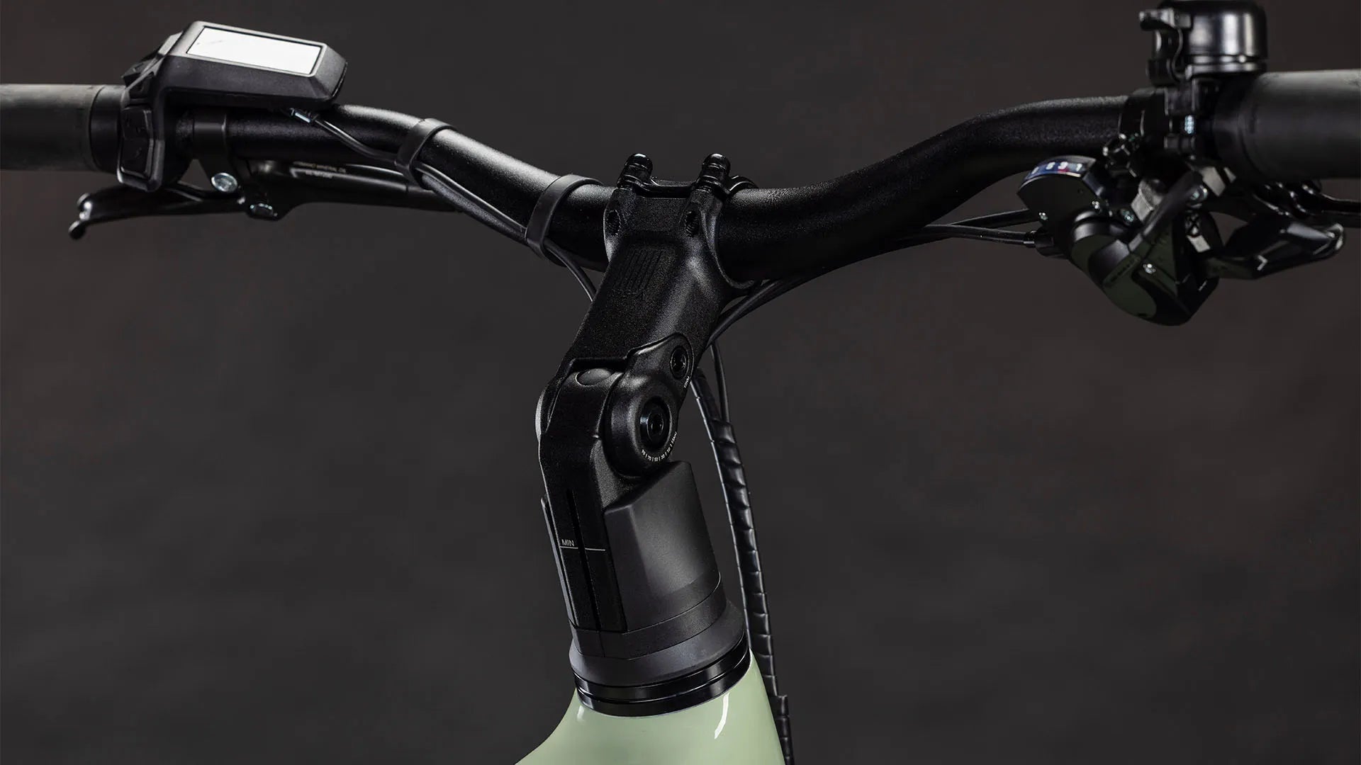 Cube Kathmandu Hybrid ONE 800 pea´n´green 2026