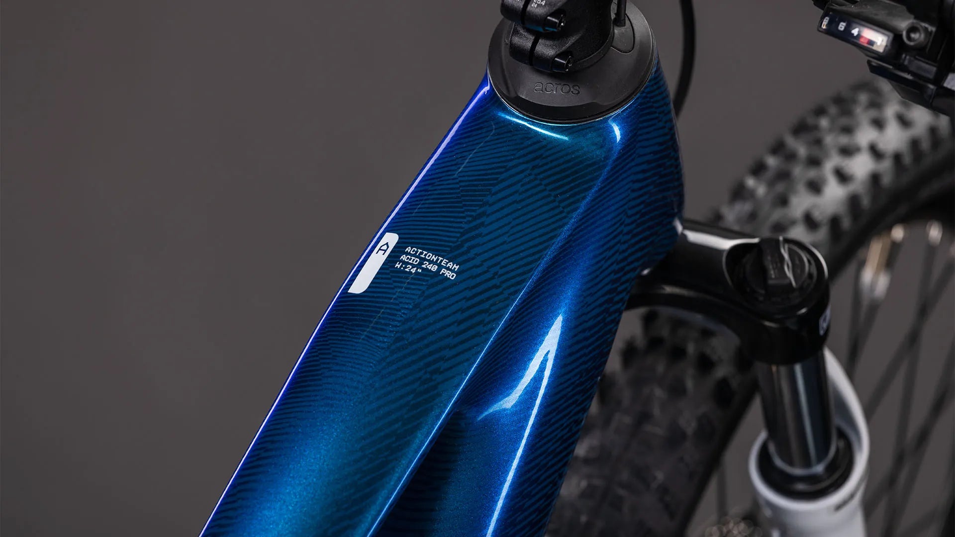 Cube Acid 240 Hybrid Rookie Pro 400X actionteam 2026