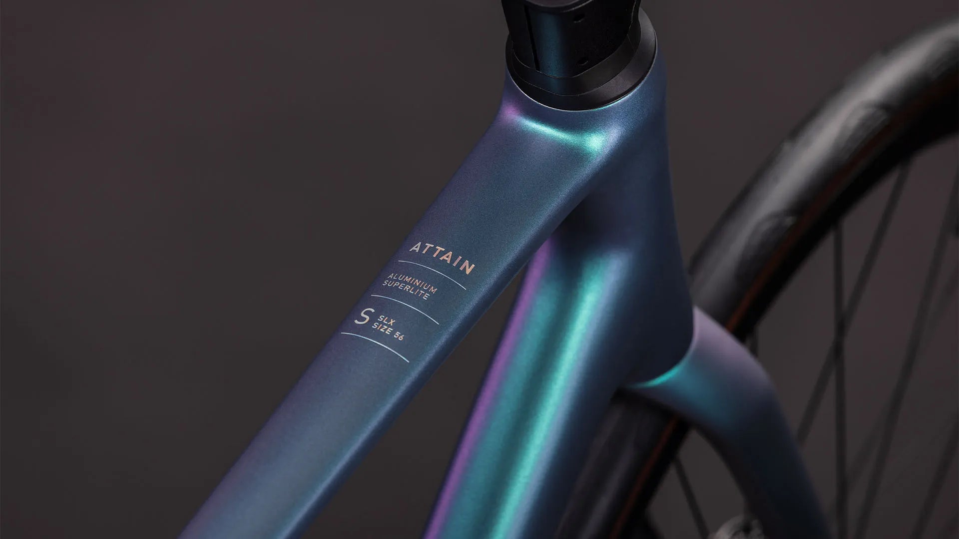 Cube Attain SLX smaragdgrey´n´prism 2026