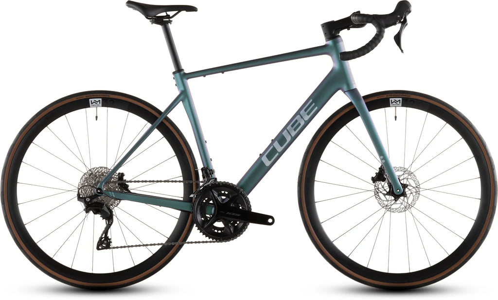 Cube Attain SLX smaragdgrey´n´prism 2026