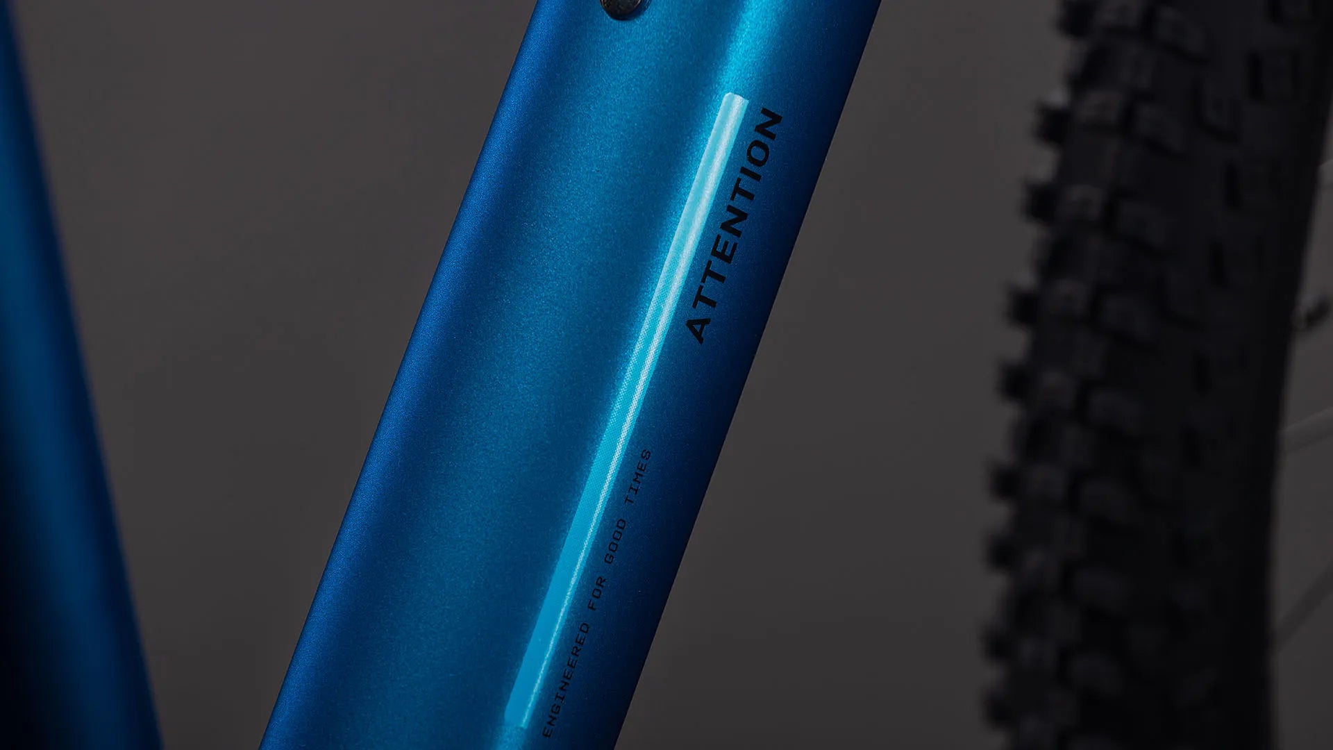 Cube Attention Pro electricblue´n´blue 2026