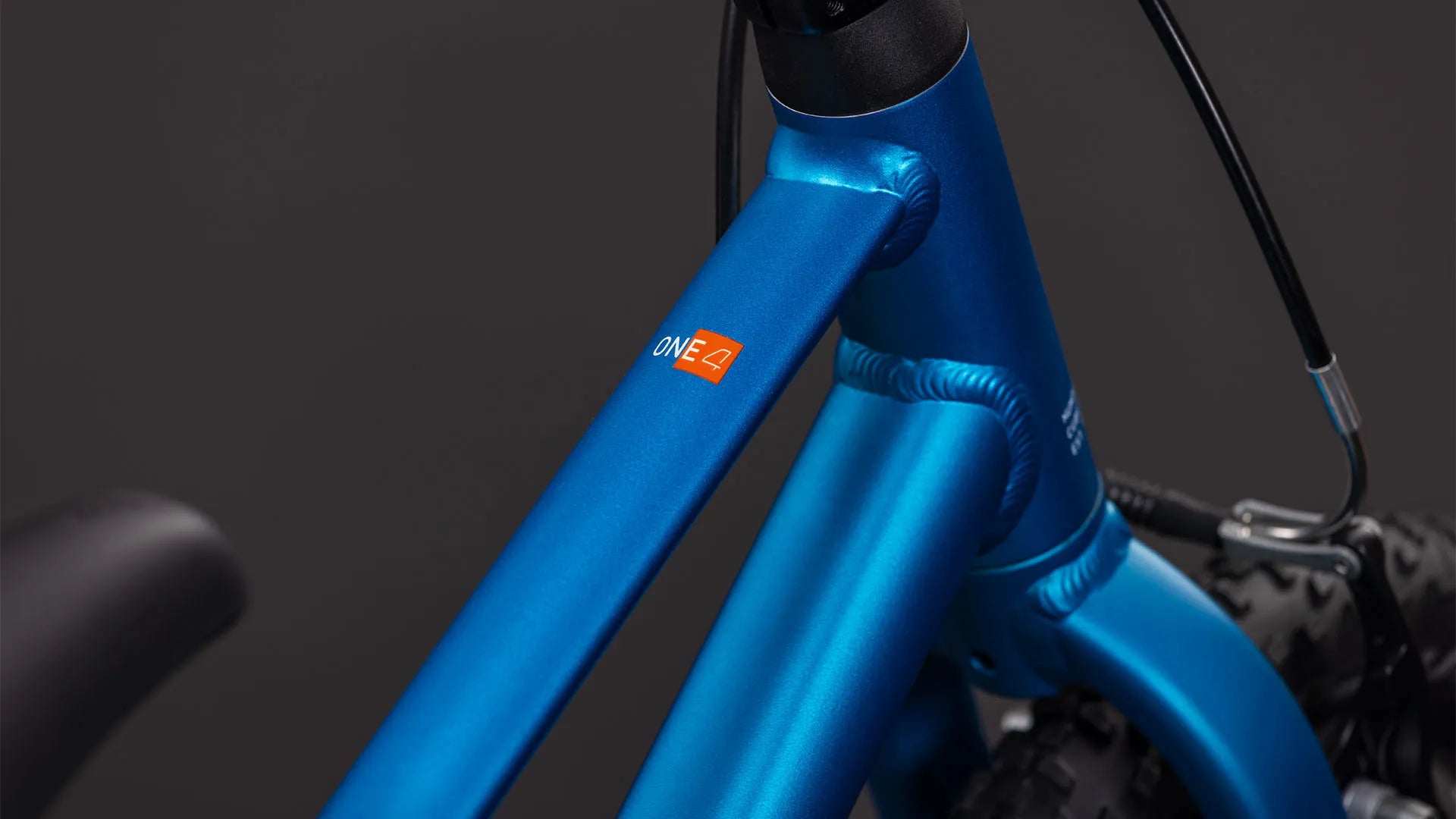 Cube Numove 140 topasblue´n´nebula 2027