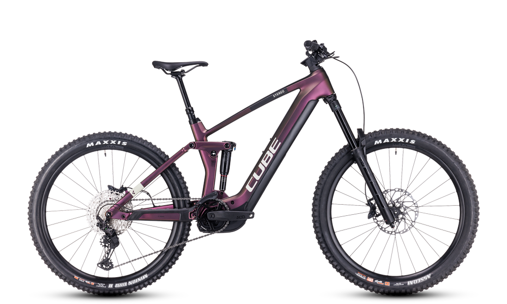Cube Stereo Hybrid 160 E-Mountainbike in lila-schwarzem Design, geeignet für vielseitiges Gelände und ambitionierte Fahrer.