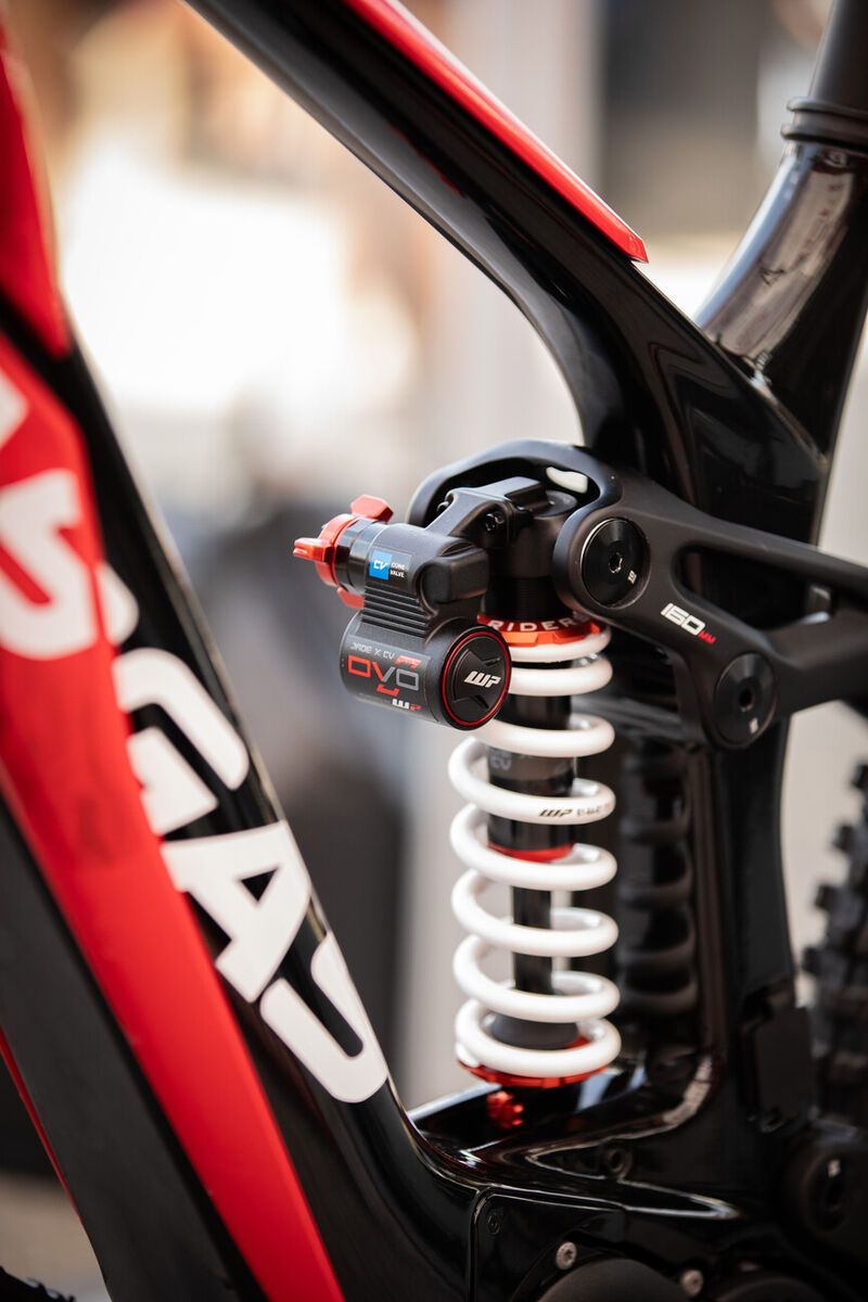 GASGAS ECC 5 Jet Black/Sangria Red