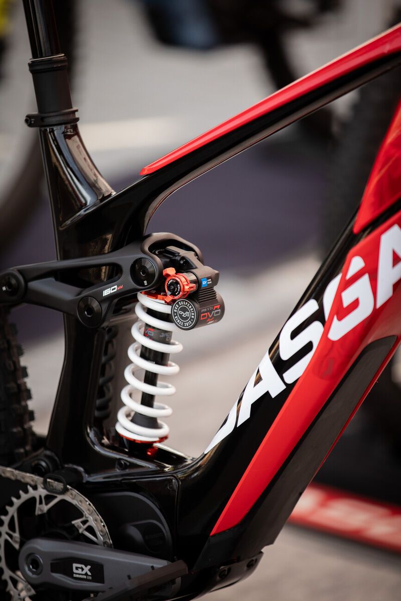 GASGAS ECC 5 Jet Black/Sangria Red