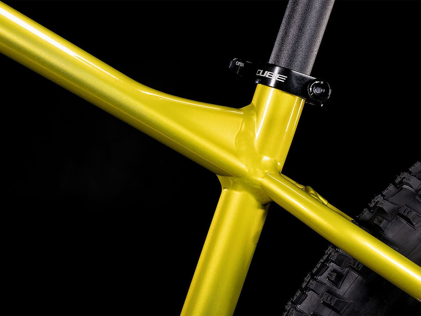 Cube 22 Analog flashlime´n´black