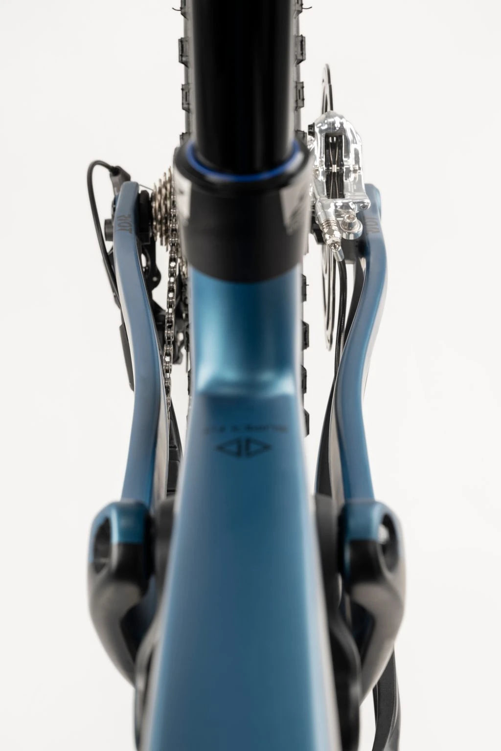 Ghost Riot Trail Full Party carbon/met. Blue -matt 2023 - Liquid-Life