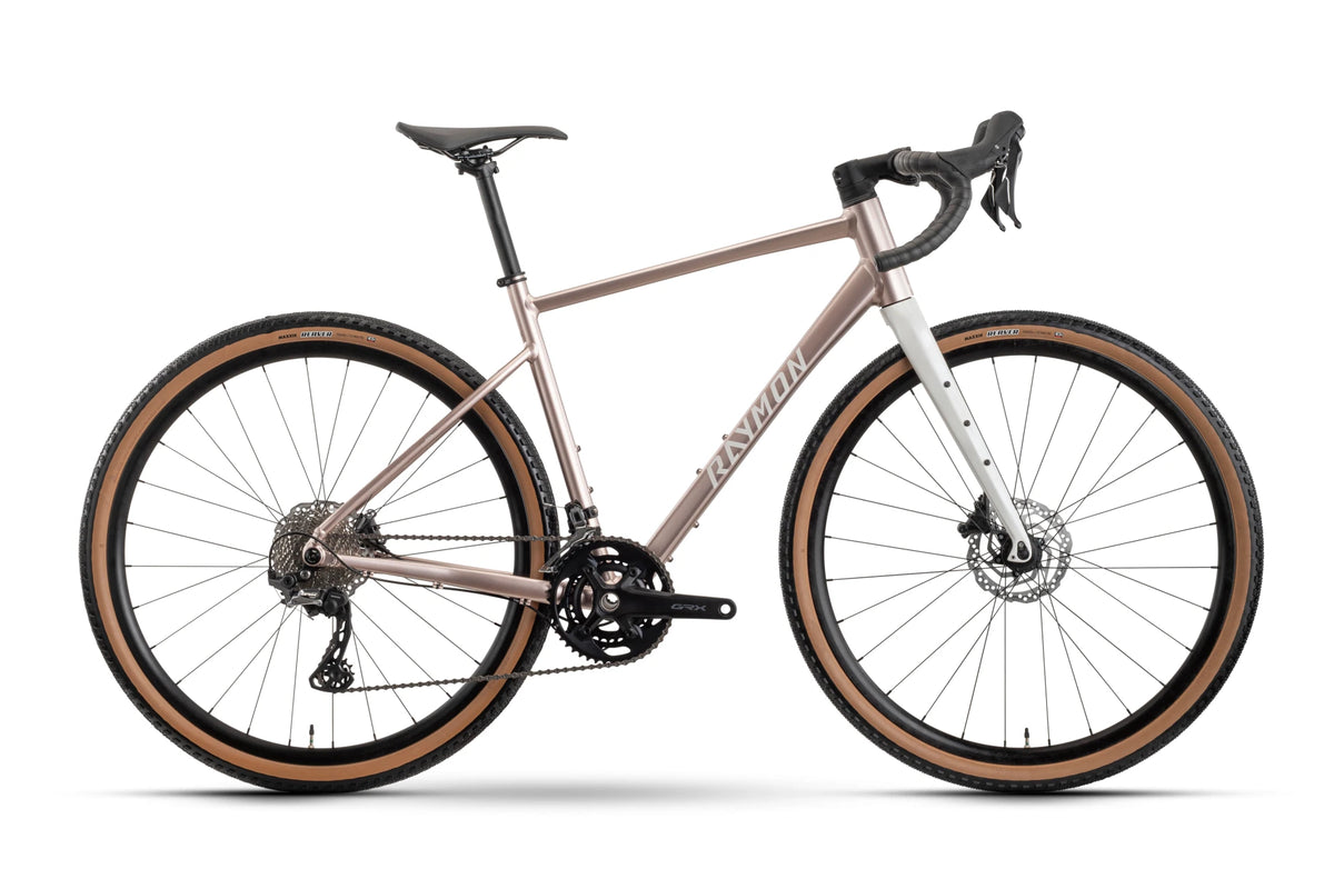 triban gravel bike damen Raymon Territ Pro 700 x22S GRX 2026: Das Gravelbike Highlights Farbe:LILAC PURPLE MATT Essiggurken / Gewürzgurken Category:Fahrradbekleidung_2025