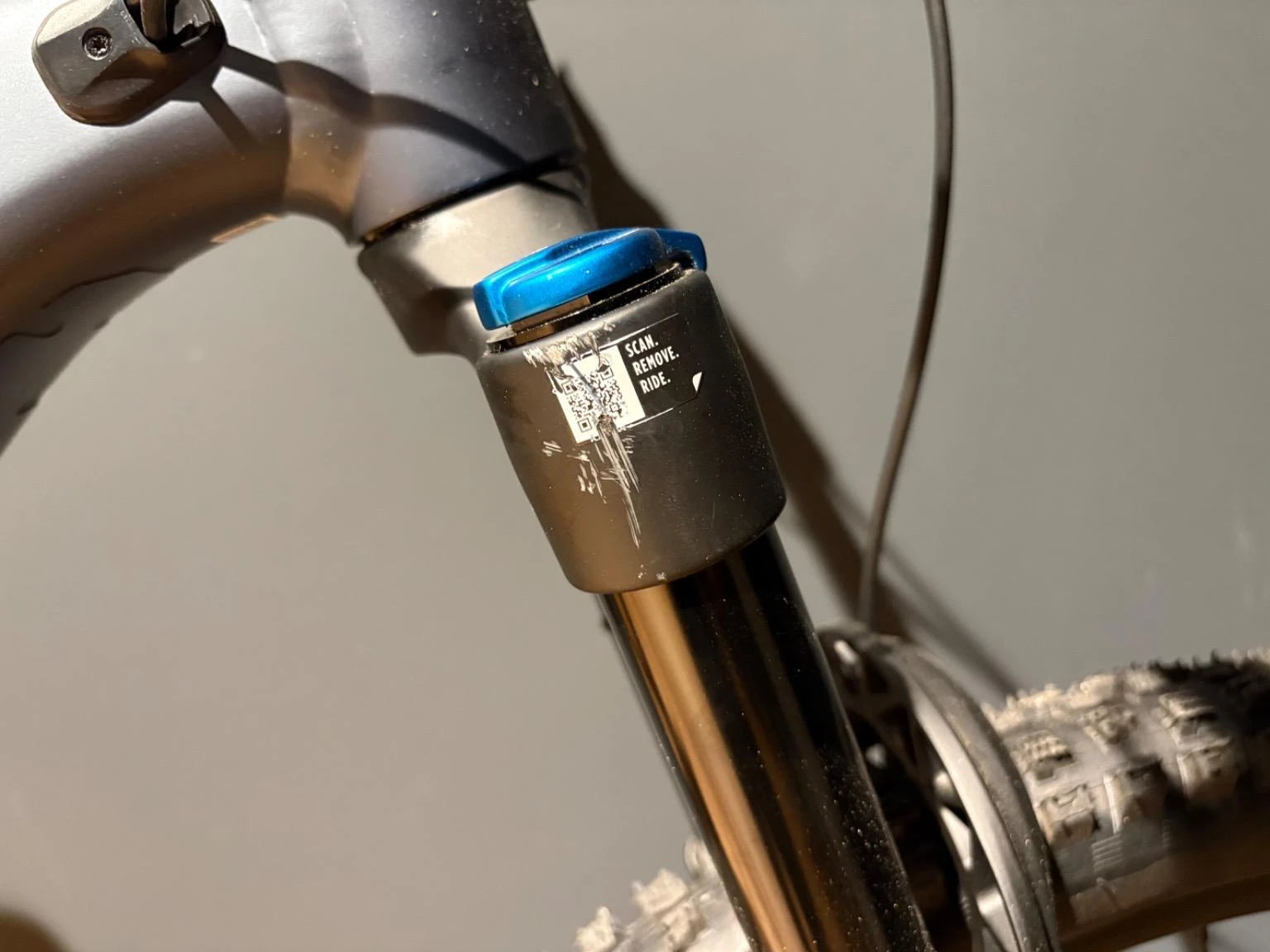 Specialized Levo SL Comp Alloy Cast Blue Metallic / Dark Navy / White Mountains | B-Ware | S6 - Liquid-Life