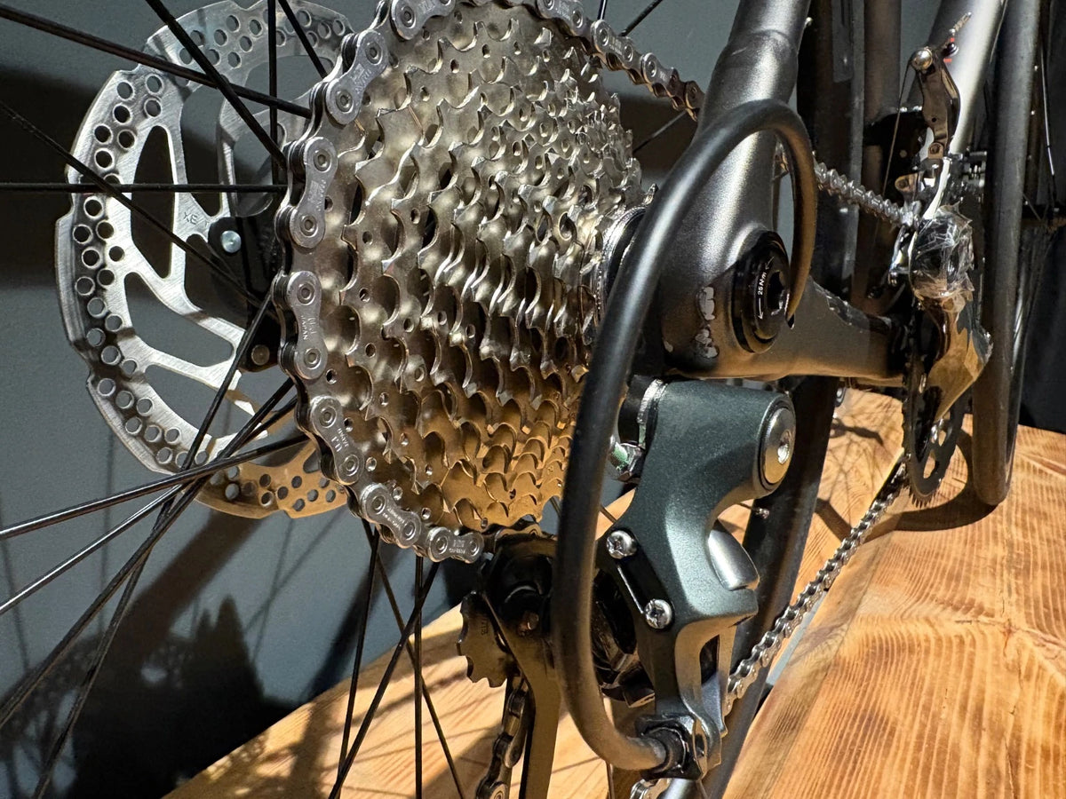 KTM Revelator 15 Moon Rock Matt 2026 | Rennrad | B-Ware | Liquid-Life