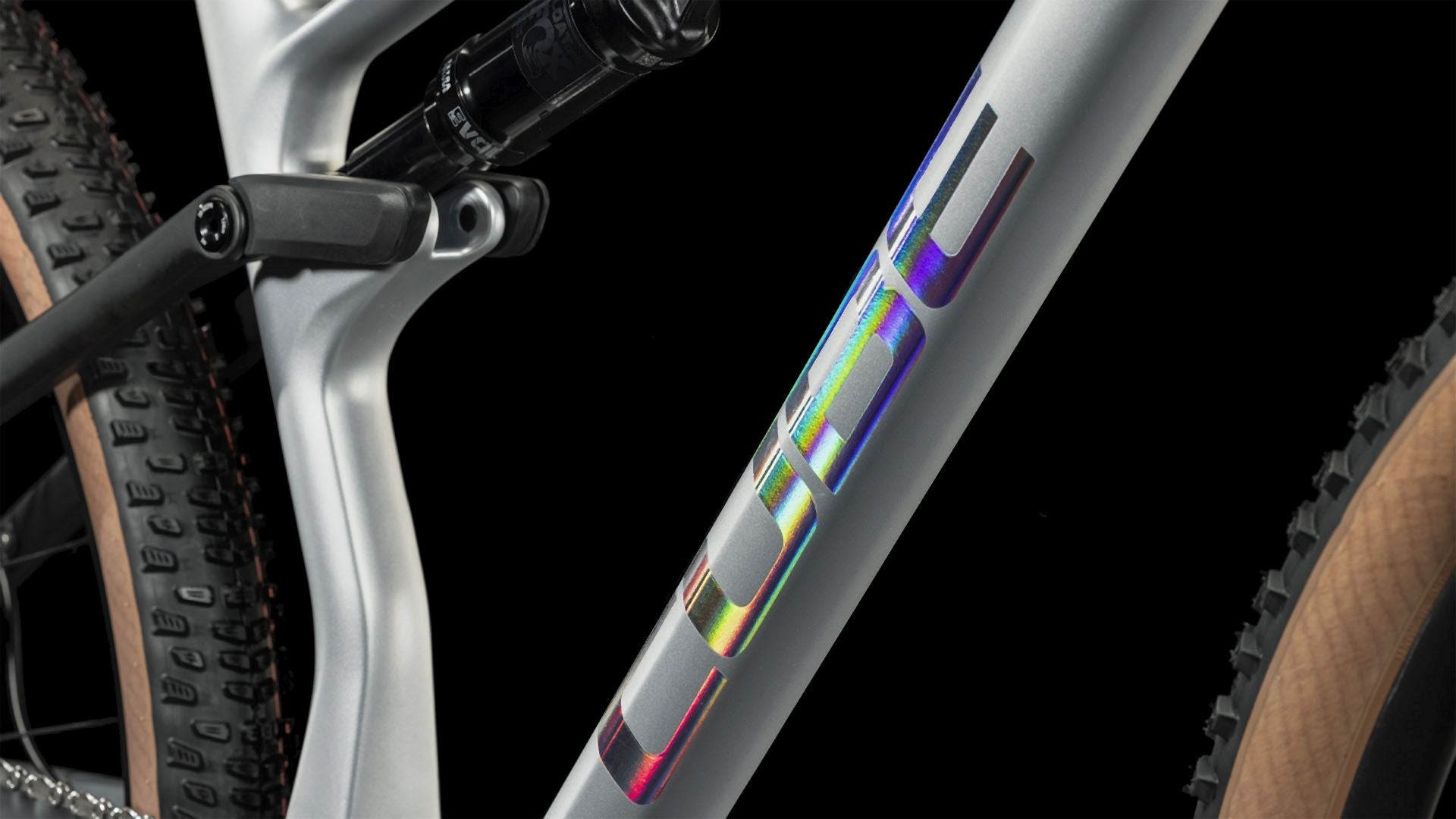 Cube AMS ZERO99 C:68X Race silver´n´black