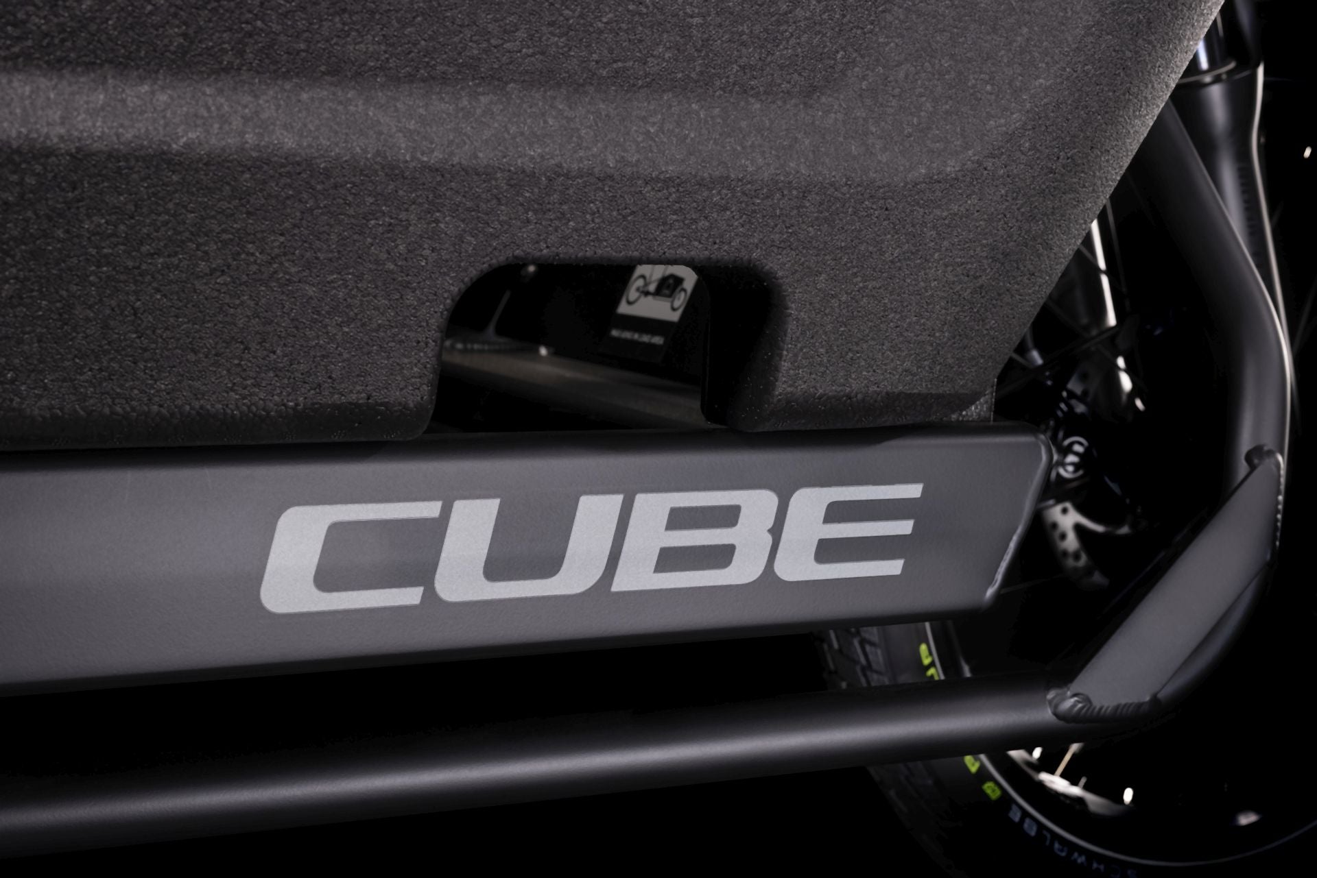 Cube Cargo Dual Hybrid 1000 flashgrey´n´black 2024