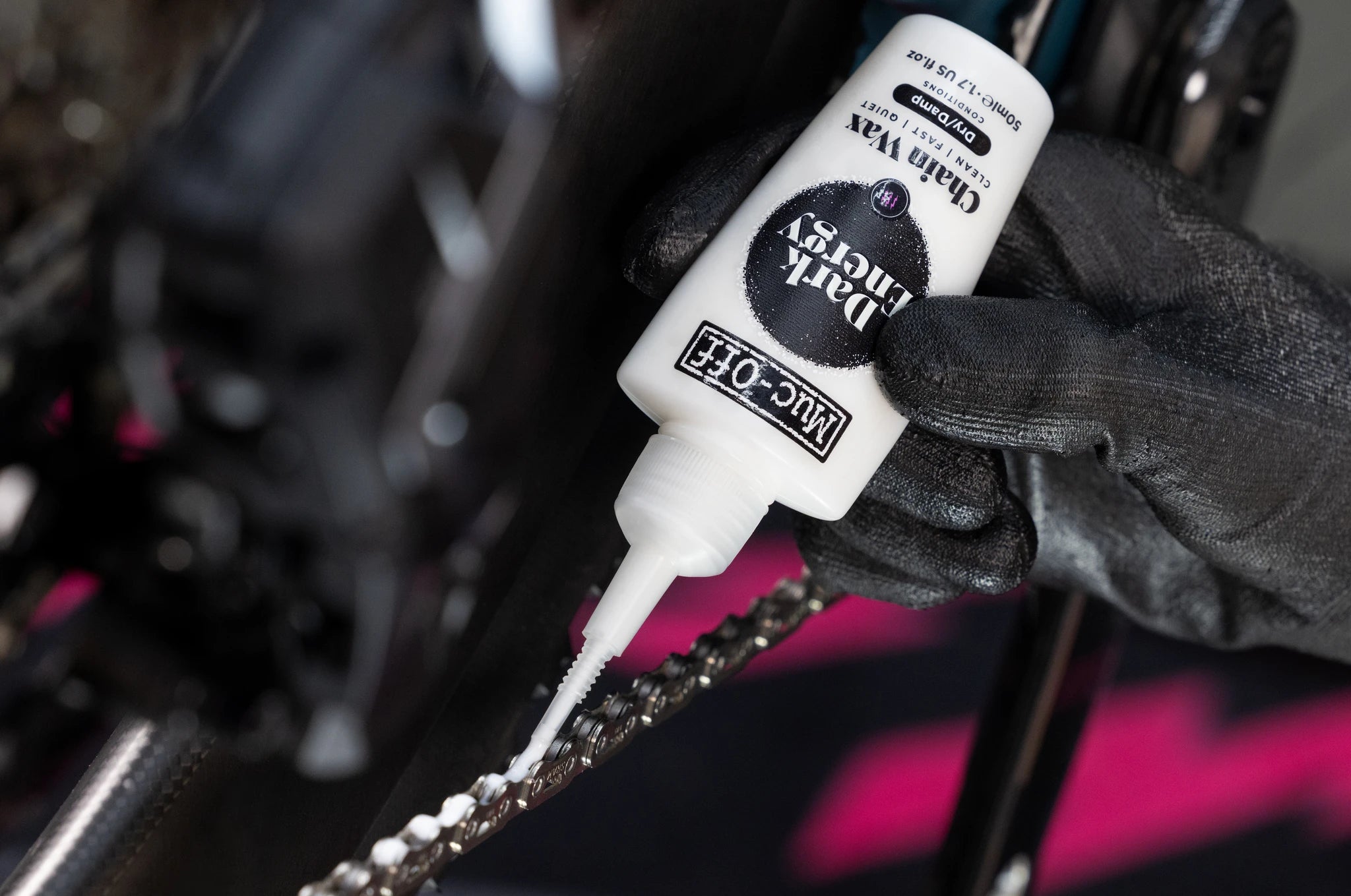 MucOff dark Energy Kettenwachs