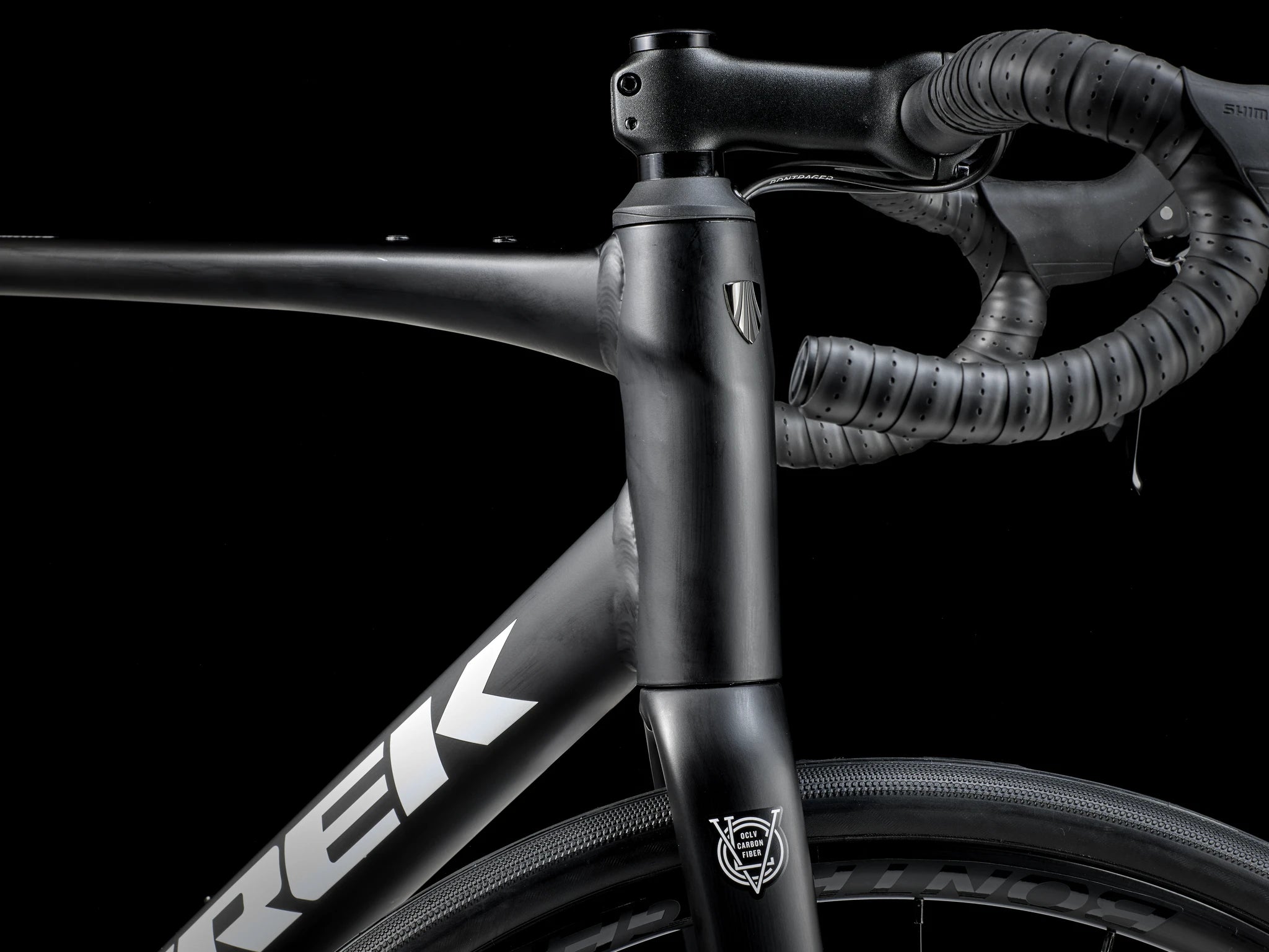 Trek Domane AL 5 Gen 4 Matte Trek Black 2025
