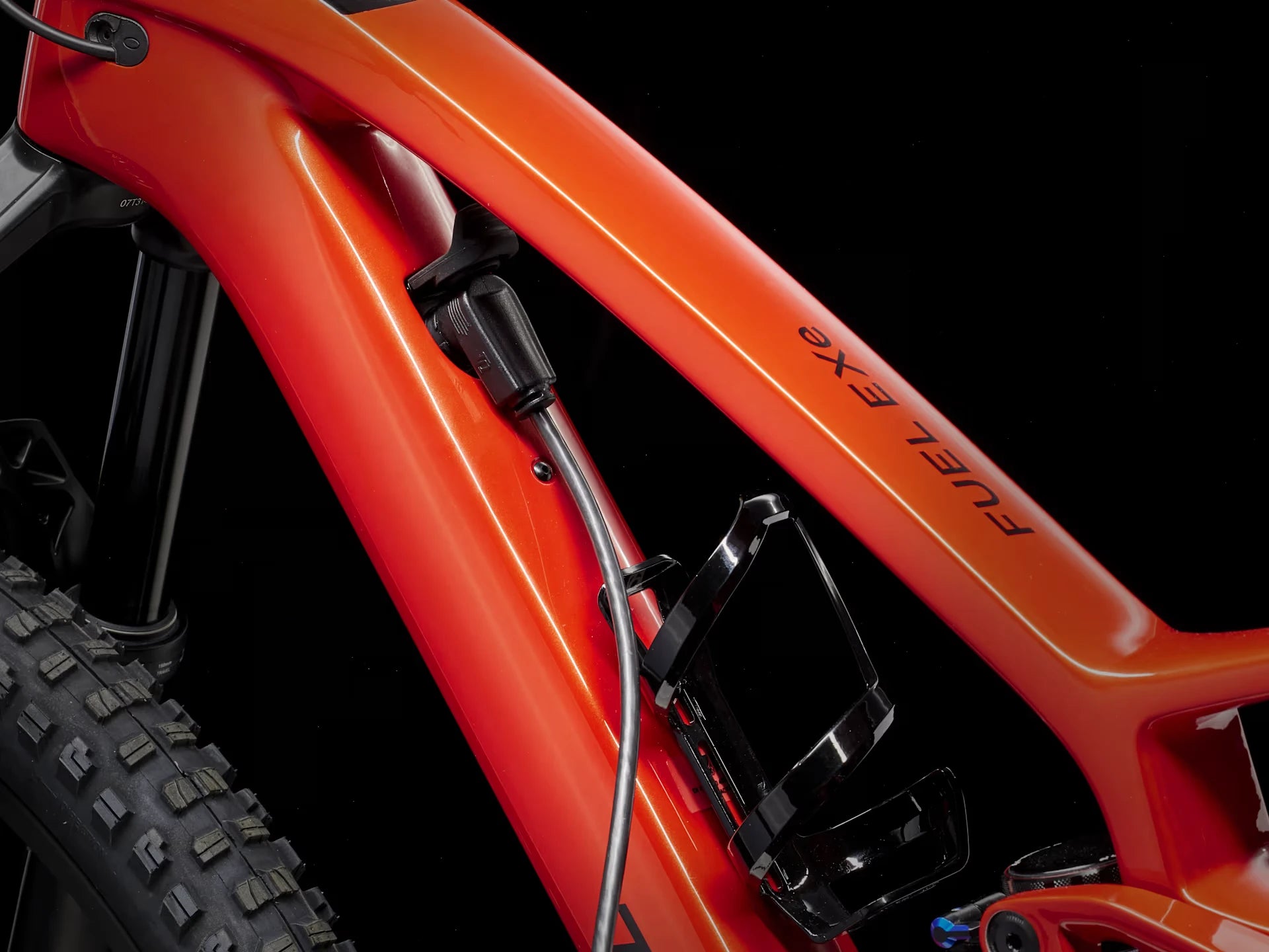 Trek Fuel EXe 9.8 GX AXS T-Type Lava 2024