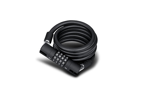 Schwarzes Kabelschloss mit Zahlenschloss, aufgerollt. Ideal für Fahrradsicherung. Marke und Modell nicht erkennbar.