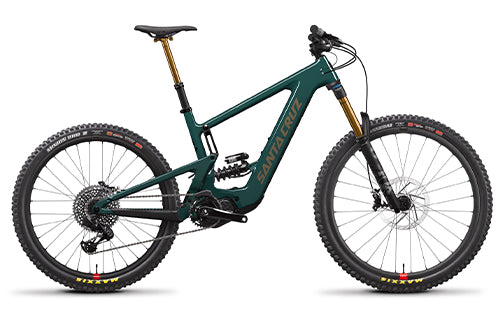 Santa Cruz Bullit Mountainbike in Grün, vollgefedert, für Offroad-Abenteuer.