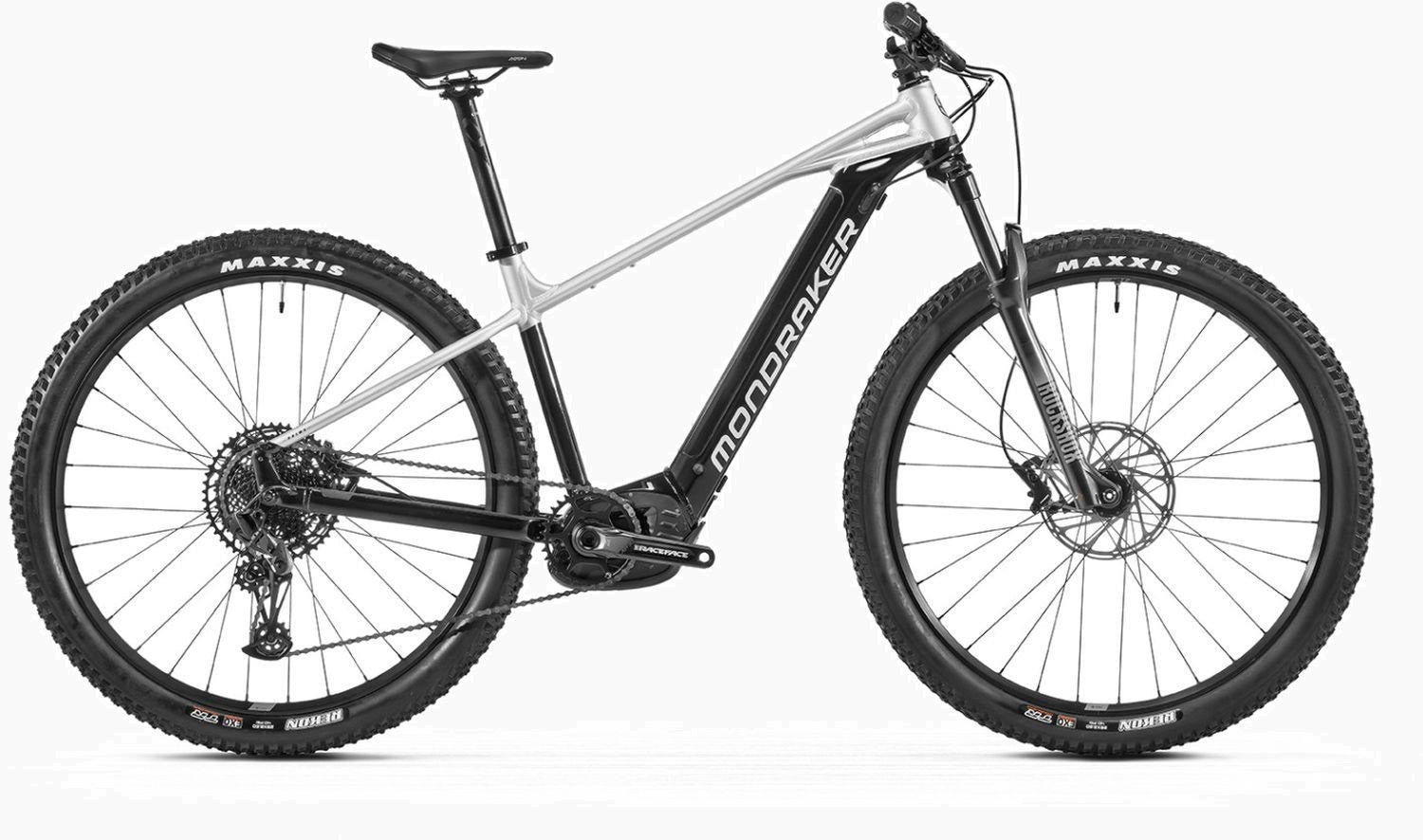 Elektrisches Mountainbike von Mondraker mit robusten Maxxis-Reifen und Suntour-Gabel, ideal für Offroad-Abenteuer.
