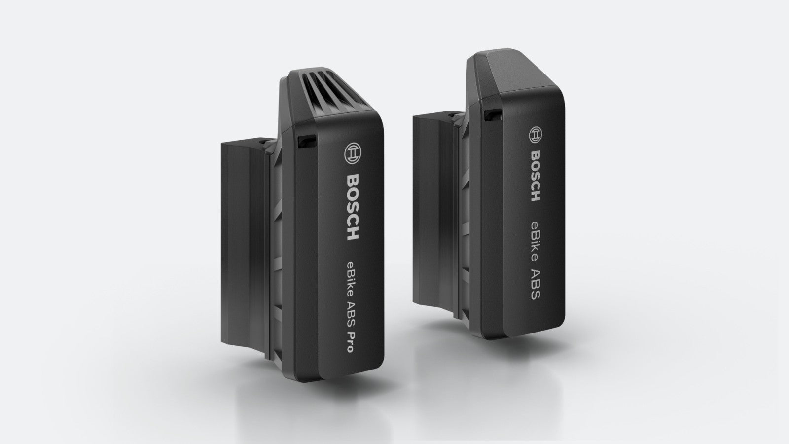 Bosch eBike ABS und ABS Pro Module in Schwarz, für sicheres Bremsen bei E-Bikes, zielgerichtet auf 2025 Innovationsreihe.