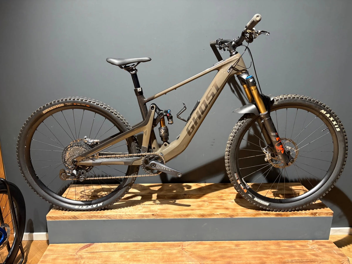 Ghost Path Riot Advanced pearl grey - glossy 2023 - Liquid-Life - gebraucht
