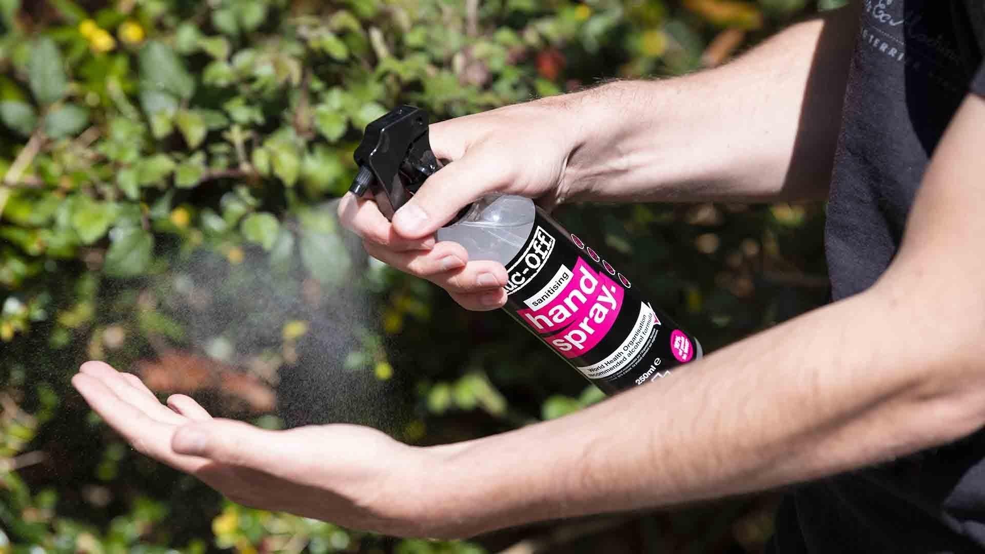 Muc Off Antibacterial Hand Sanitising Spray - Liquid-Life