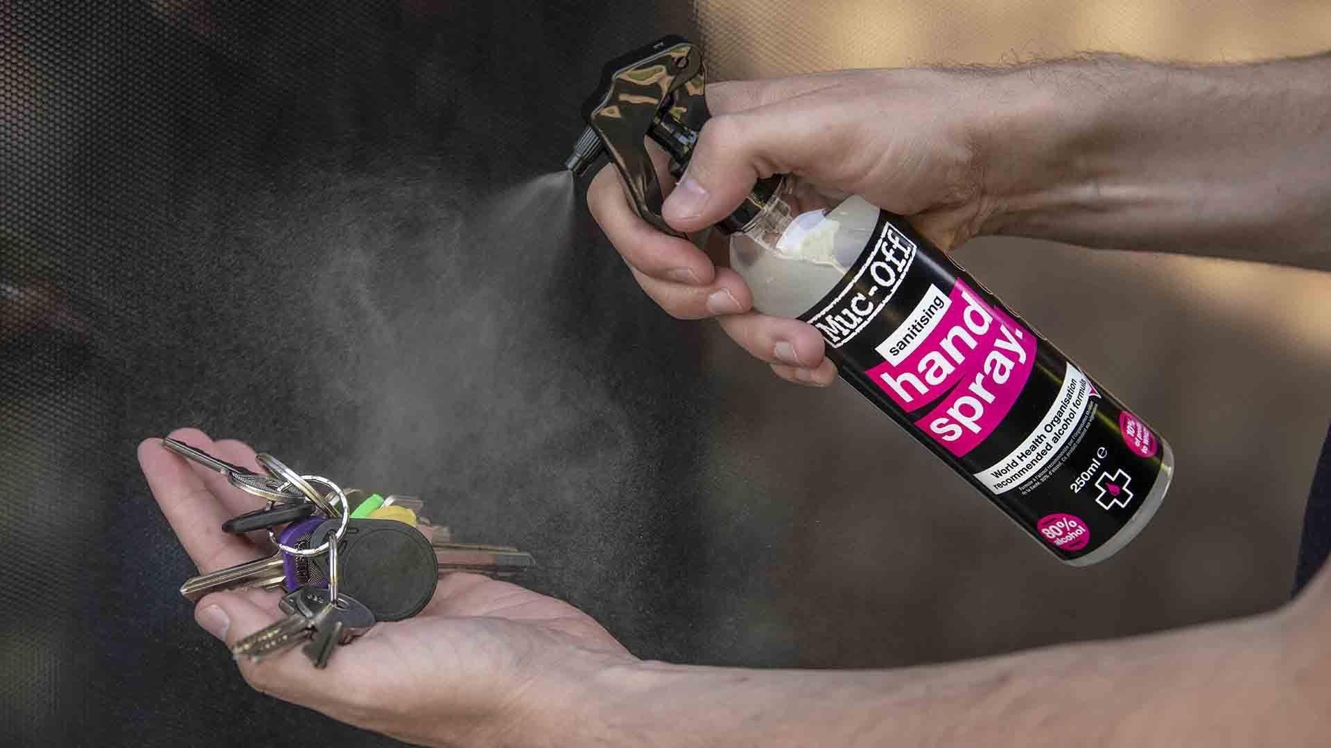 Muc Off Antibacterial Hand Sanitising Spray - Liquid-Life