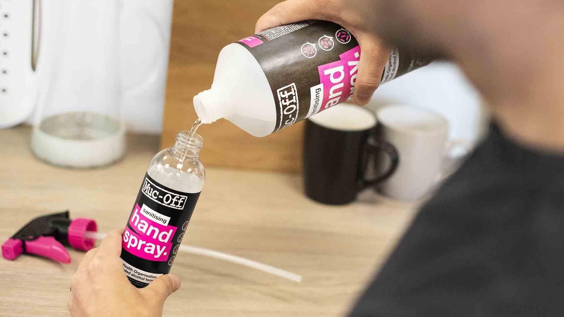 Muc Off Antibacterial Hand Sanitising Spray - Liquid-Life