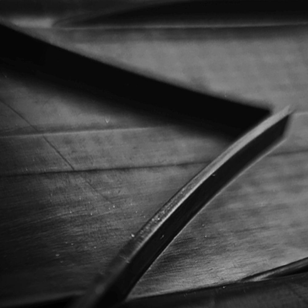 unleazhed unsplash M02 - Liquid-Life #Wähle Deine Farbe_Ultimate Black and Matt Glossy