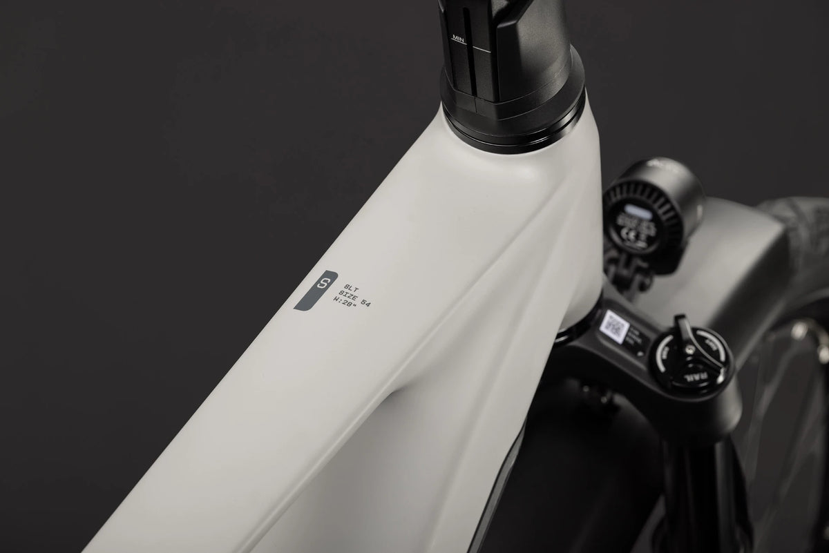 Cube Kathmandu Hybrid ONE11 HPC SLT 800 glintsand´n´oatgrey 2027