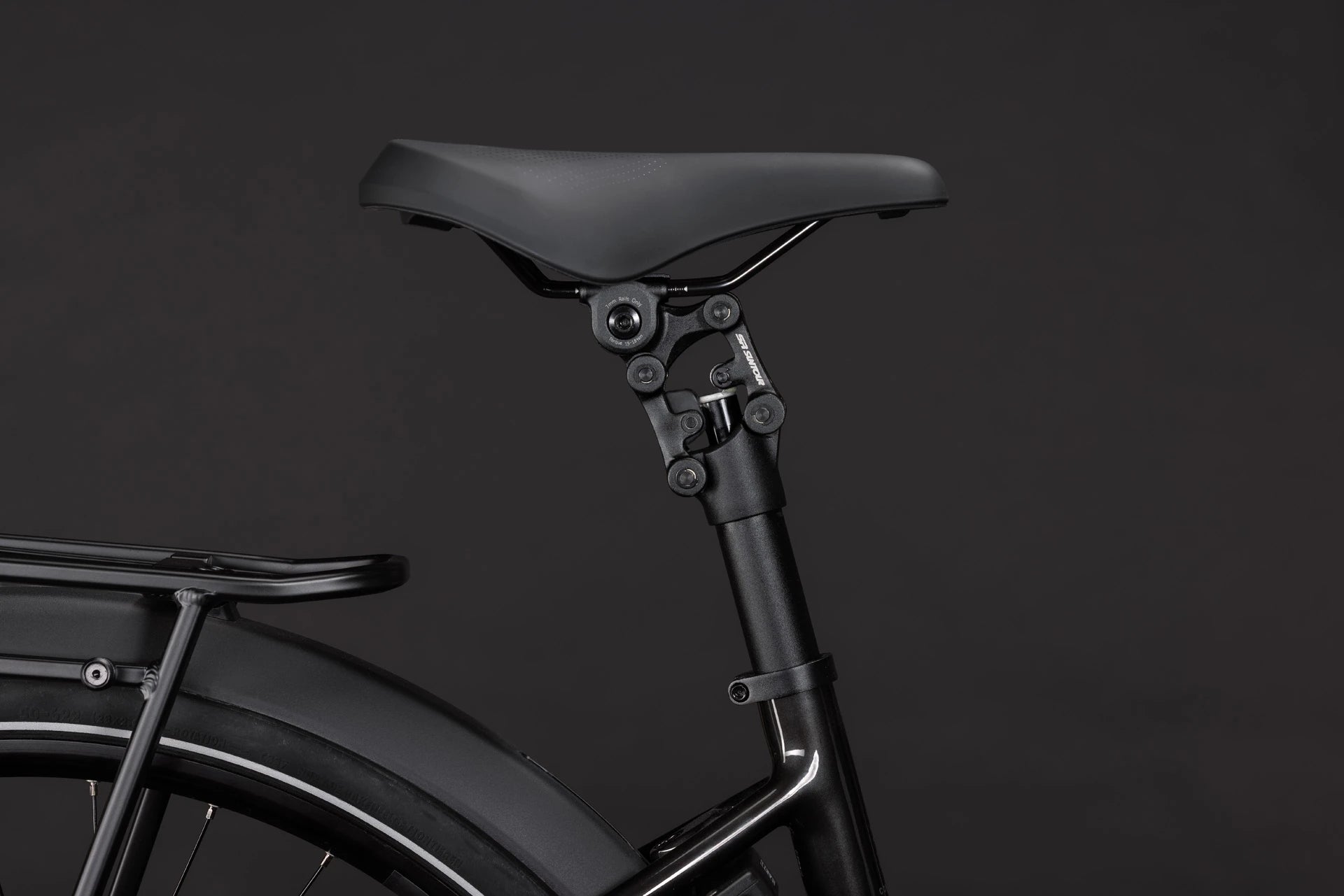 Cube Supreme Hybrid Comfort ONE 600 gunmetal´n´reflex EE 2027