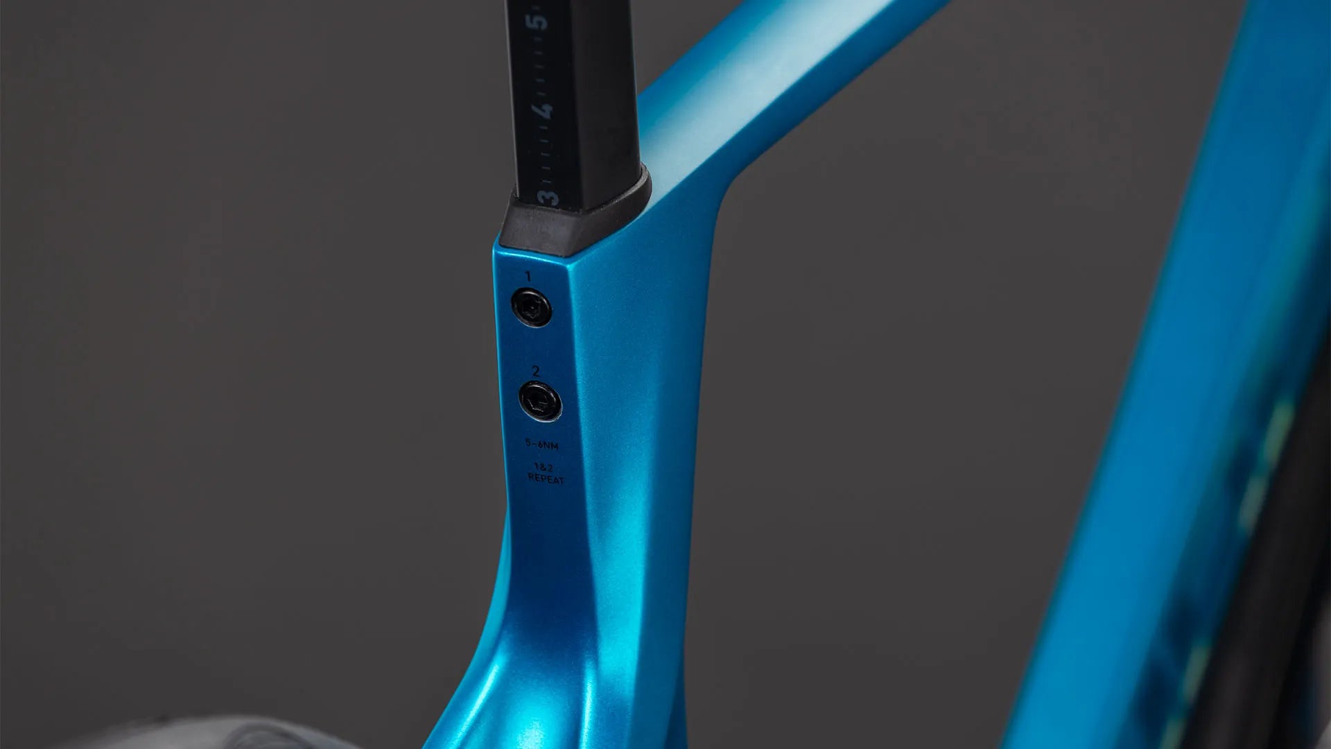 Cube Agree C:62 Pro bali´n´prism 2026