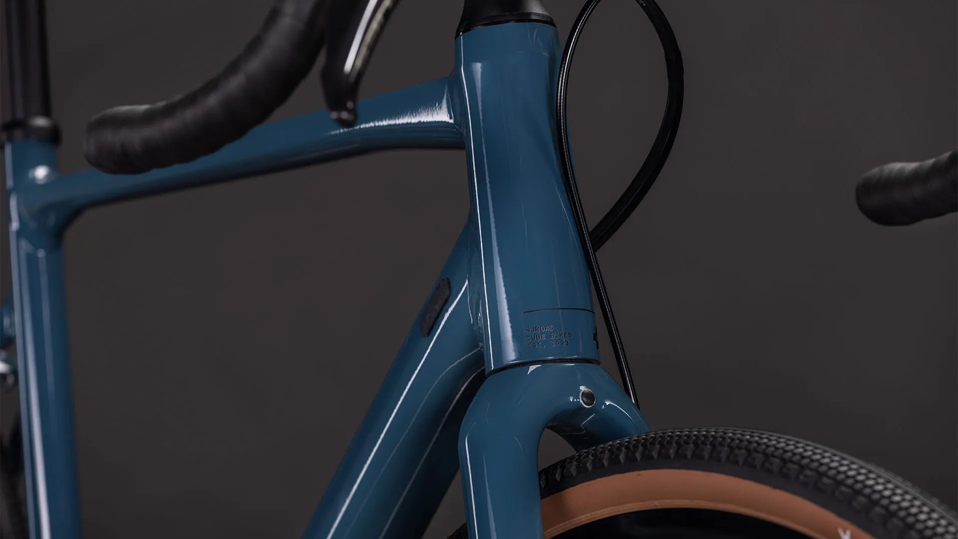 Cube Nuroad ONE grovegreen´n´black 2026