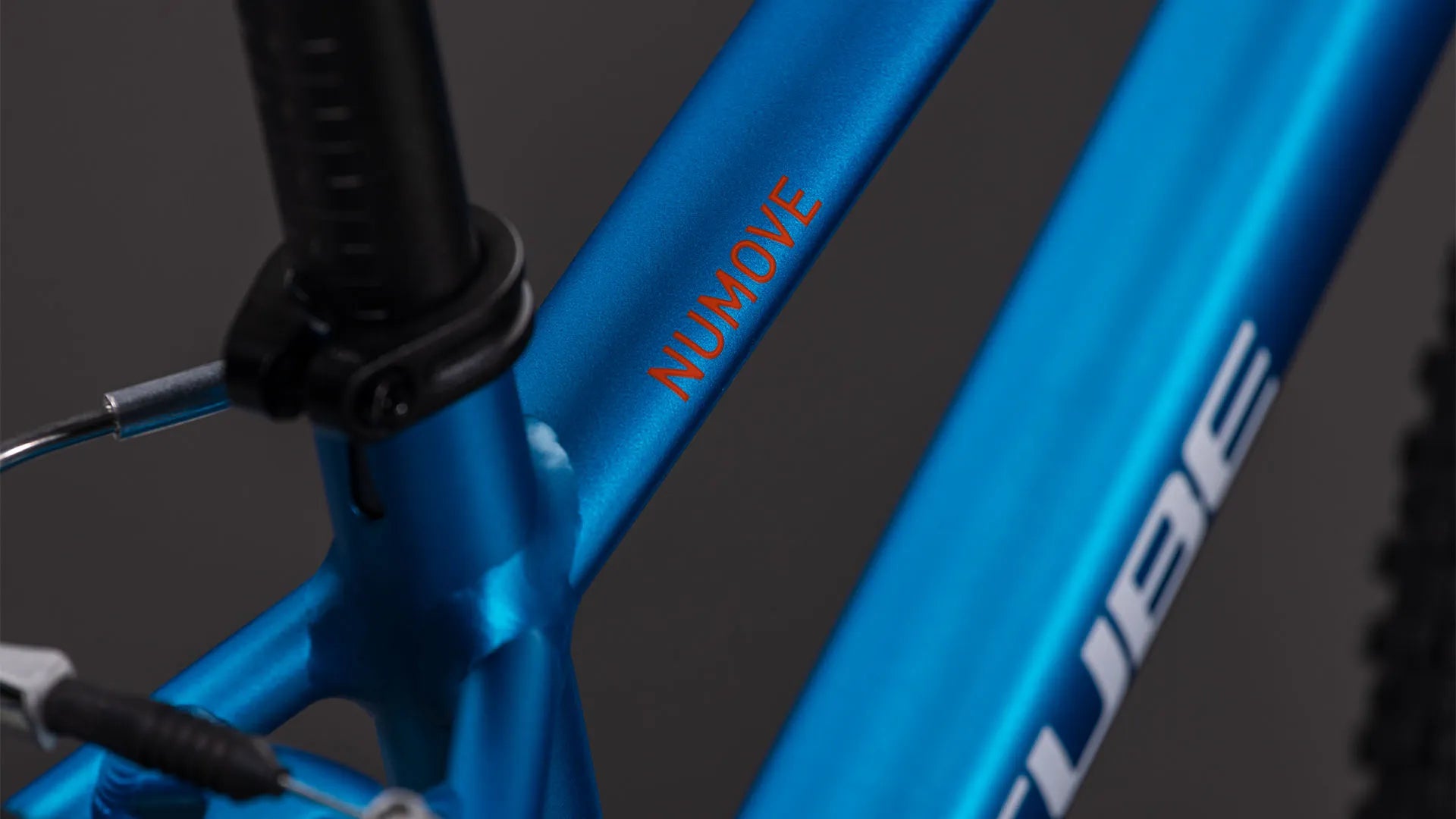 Cube Numove 140 topasblue´n´nebula 2027