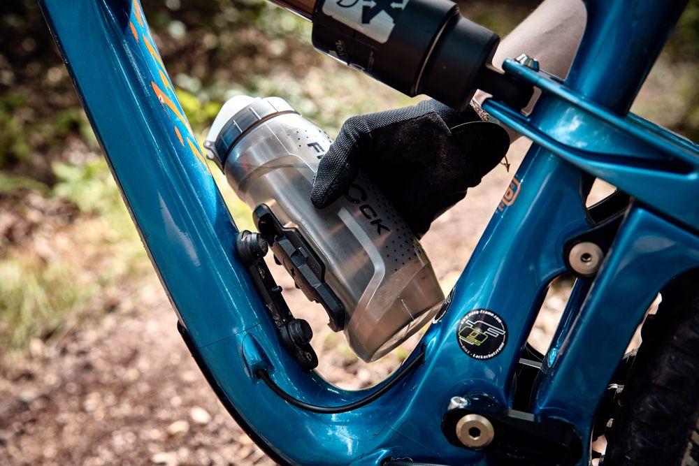 Fidlock Bottle 590 + Bike Base - Liquid-Life #Wähle Deine Farbe_transparent white