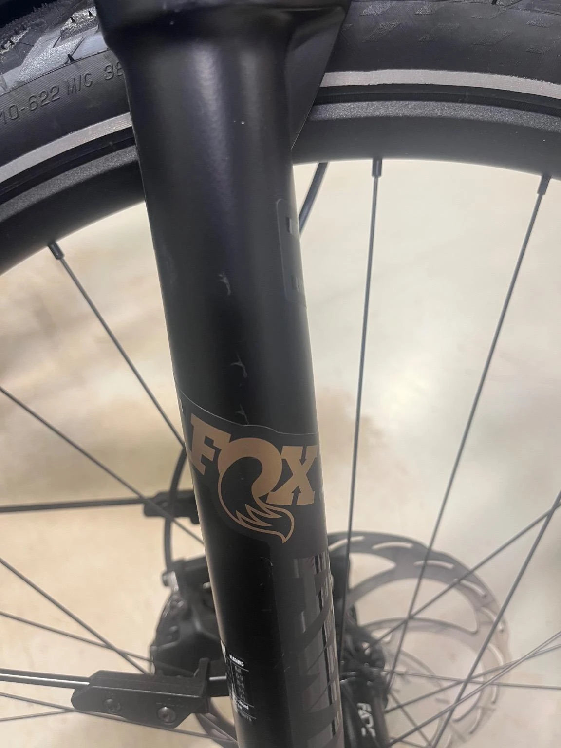 Cube Kathmandu Hybrid SLT 800 golddust´n´black 03