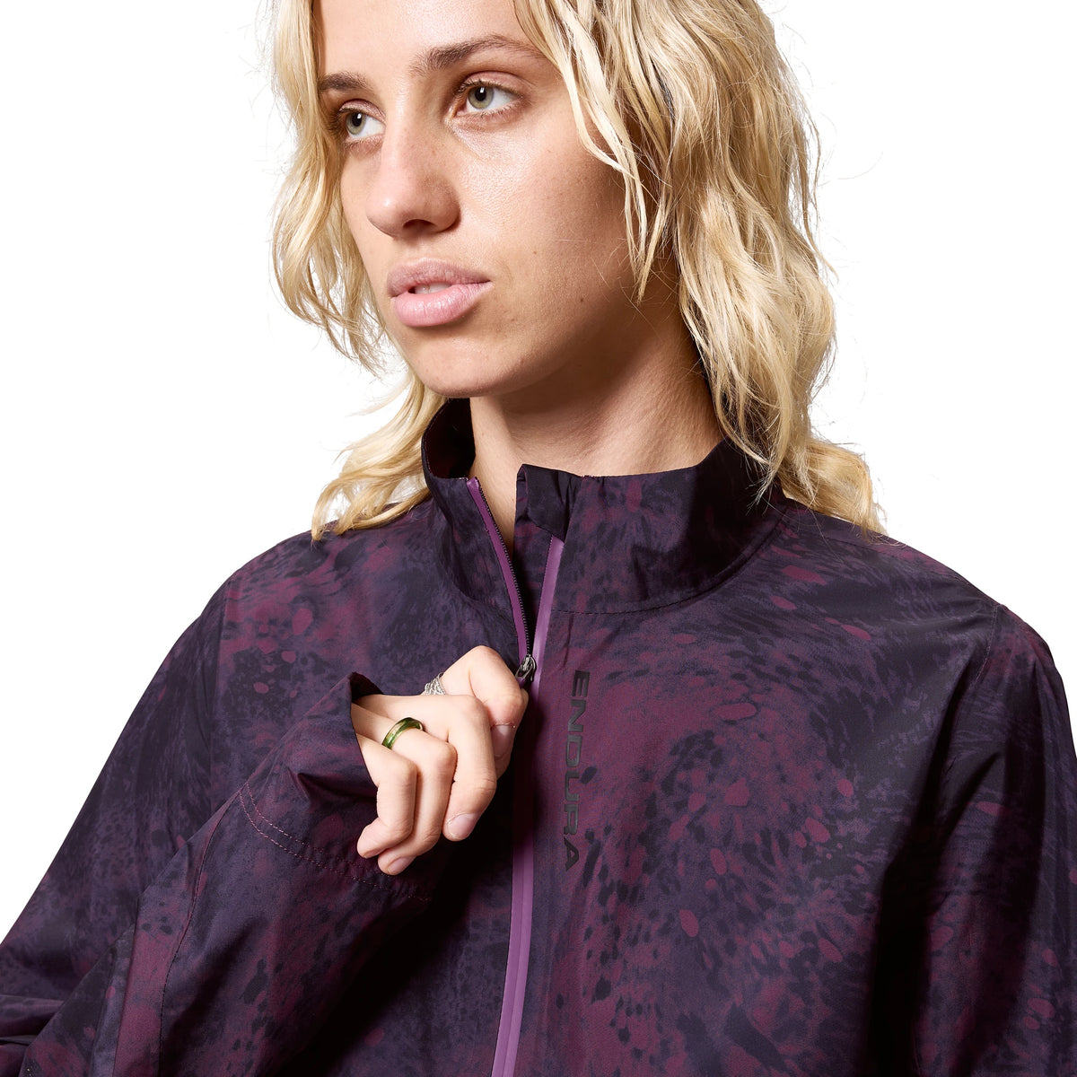 Endura Loop Rout Wasserdichte Jacke für Damen - Liquid-Life #Wähle Deine Farbe_Black cherry
