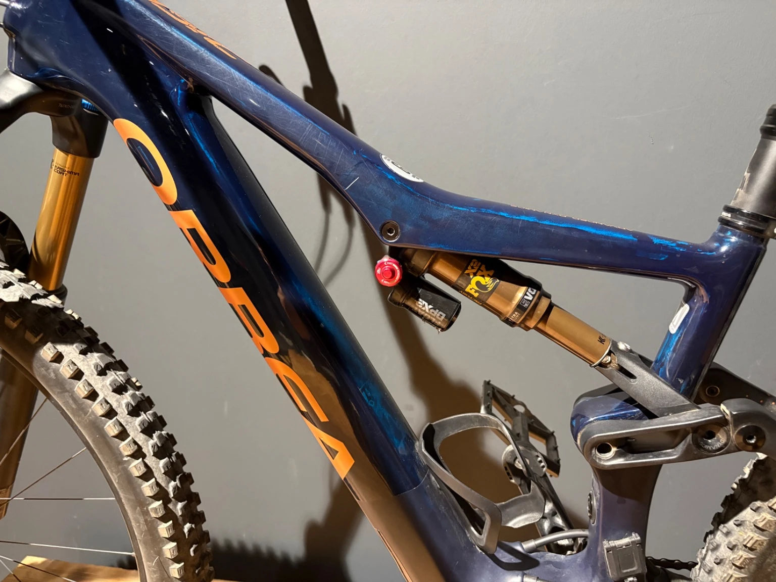 Orbea Rise M10 Coal Blue - Red Gold | Gebrauchtrad | M - Liquid-Life