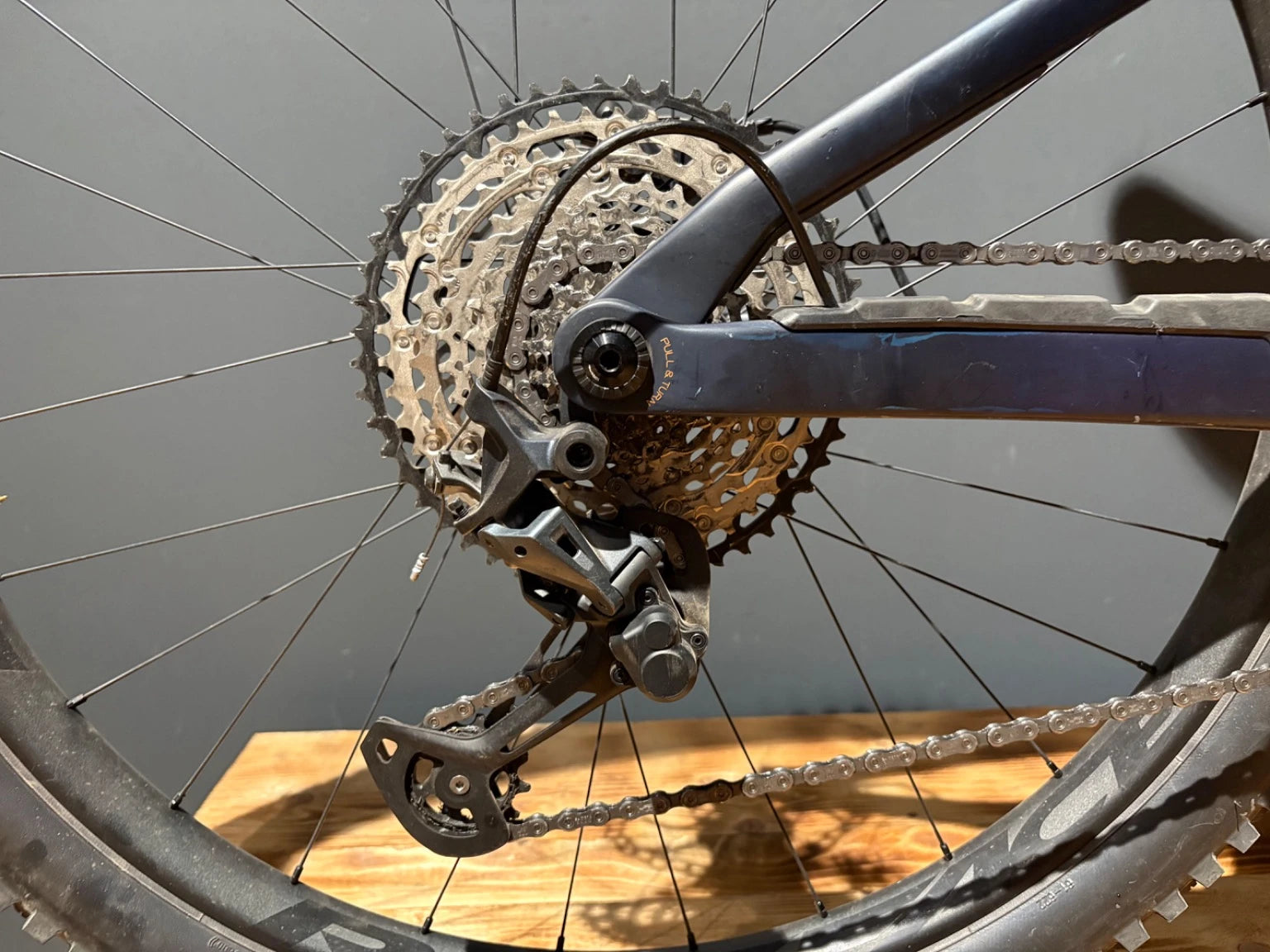 Orbea Rise M10 Coal Blue - Red Gold | Gebrauchtrad | L - Liquid-Life