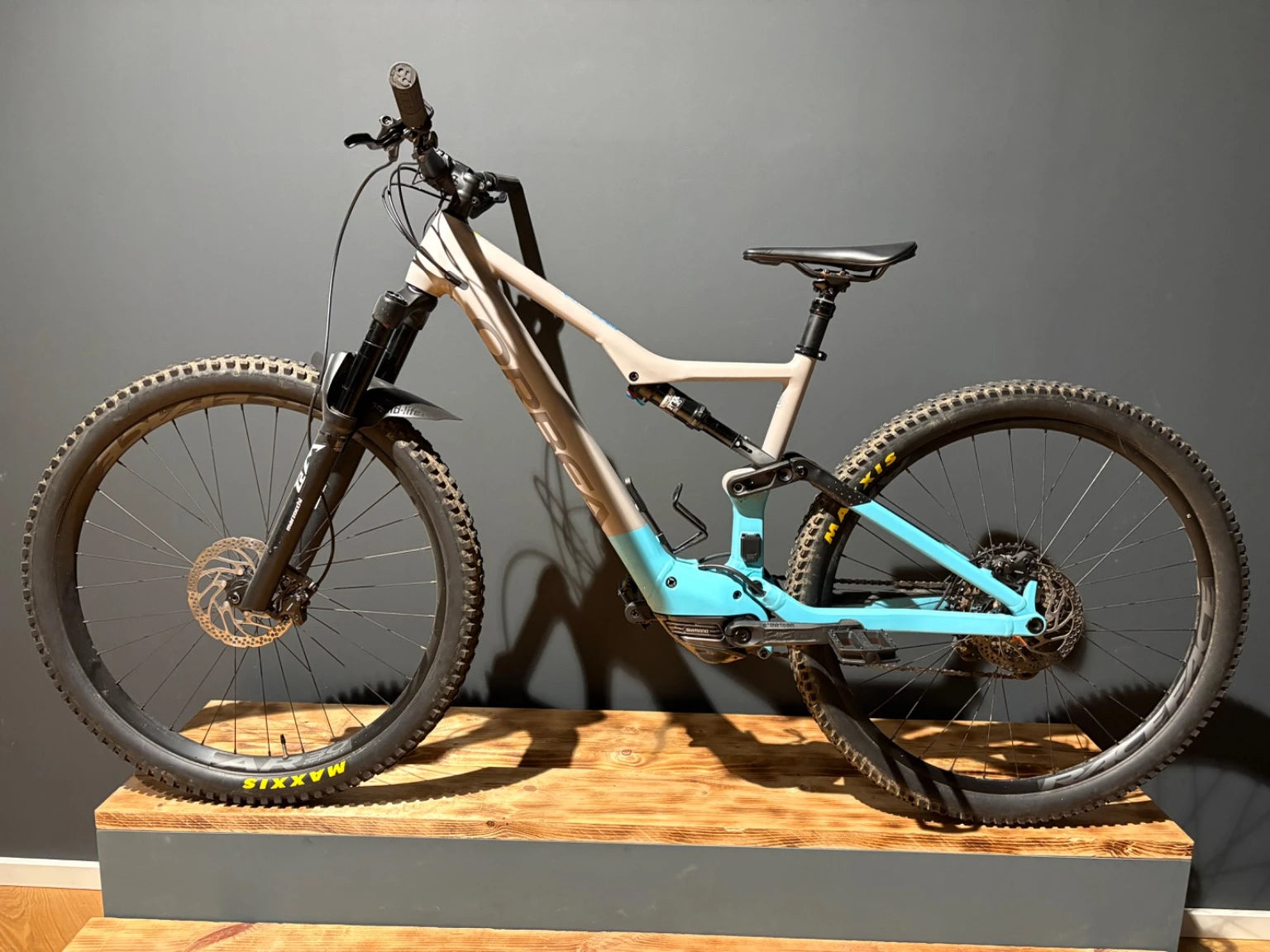 Orbea Rise H30 Mouse Grey - Sky Blue | E-MTB Allmountain-Trail | Gebrauchtrad - Liquid-Life