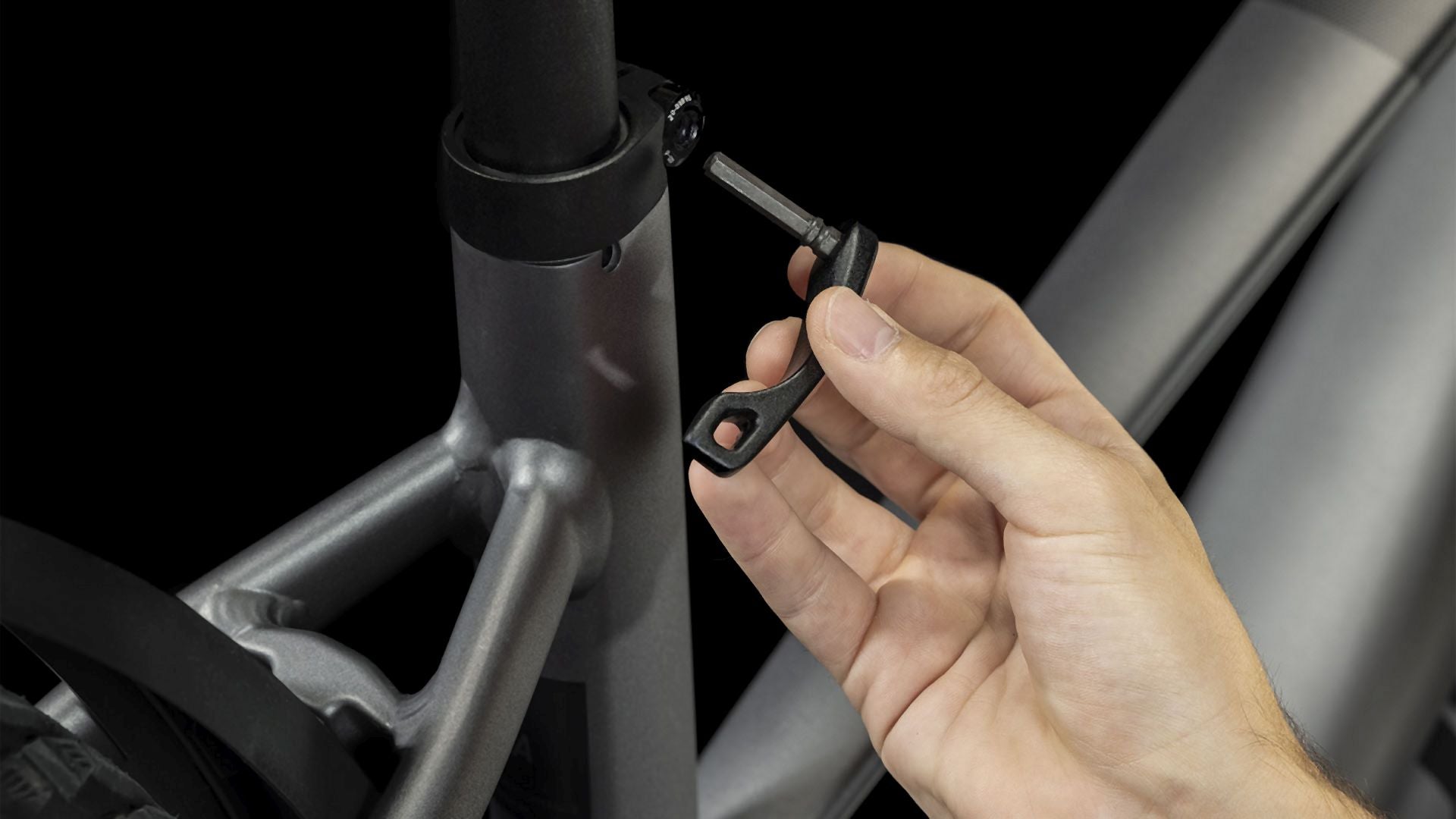 Cube Nuride Hybrid Performance 500 Allroad graphite´n´black Trapez