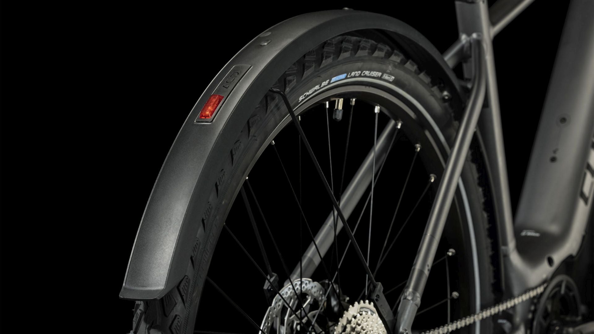 Cube Nuride Hybrid Performance 625 Allroad graphite´n´black