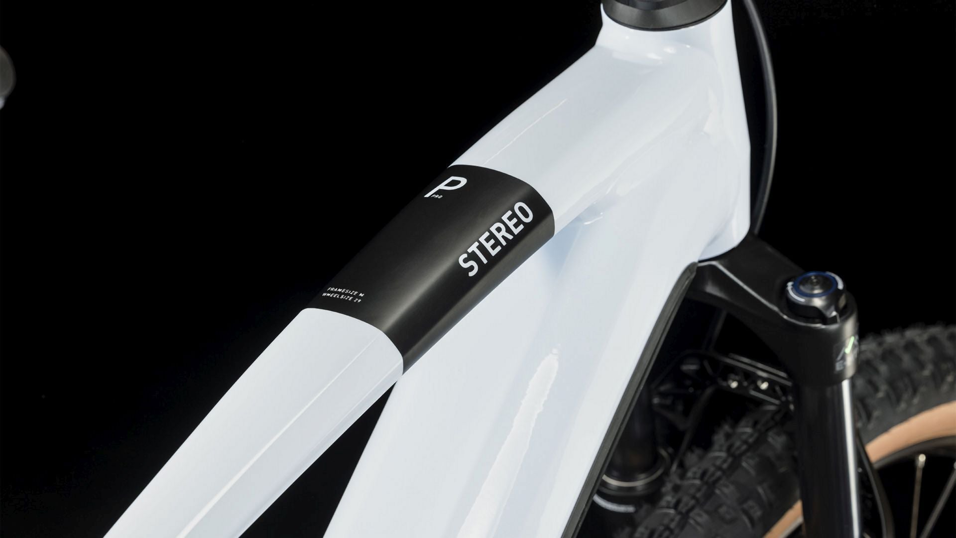 Cube Stereo Hybrid 120 Pro 625 flashwhite´n´black